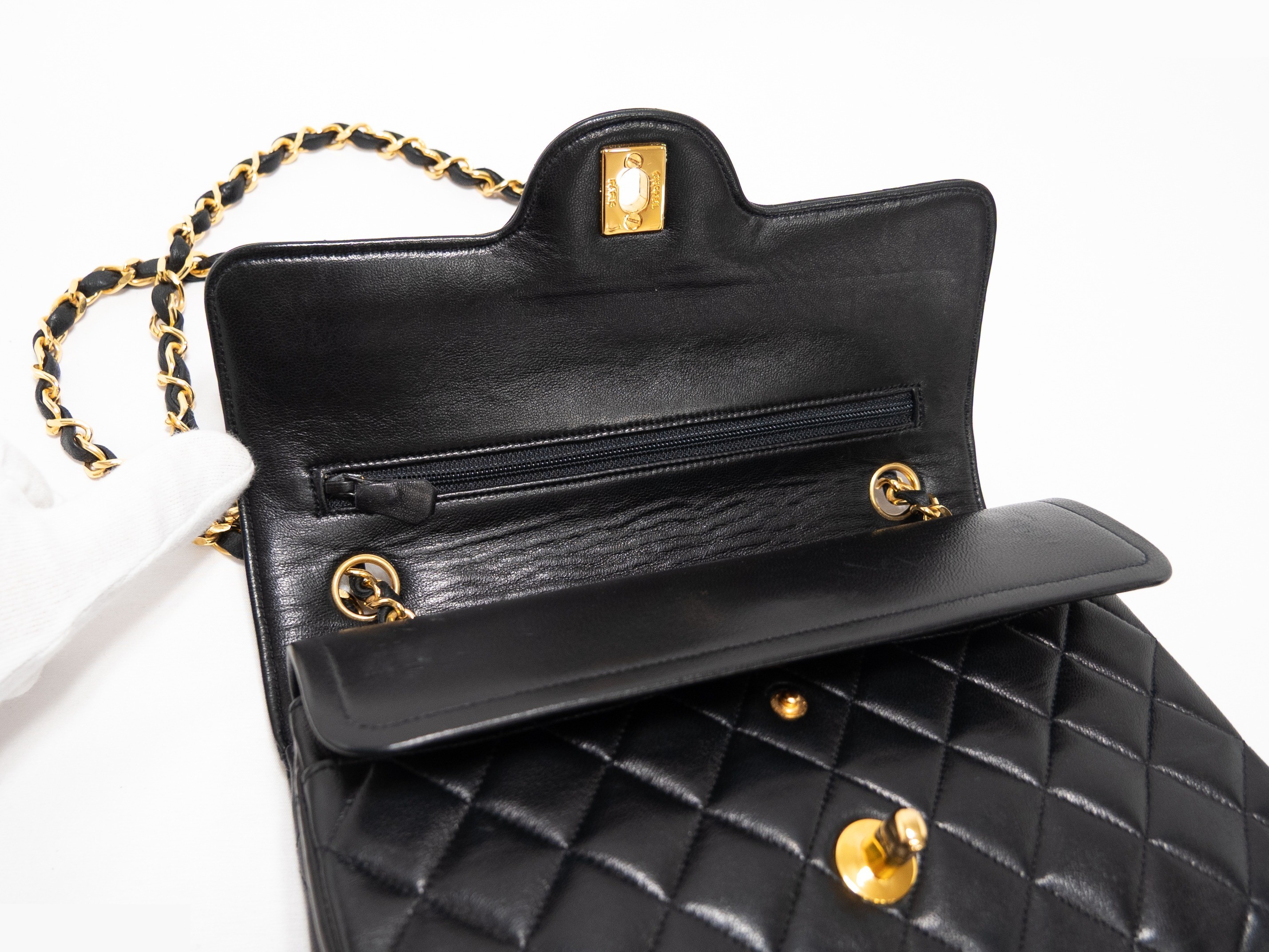 Matelassé Double Flap Chain — view 7