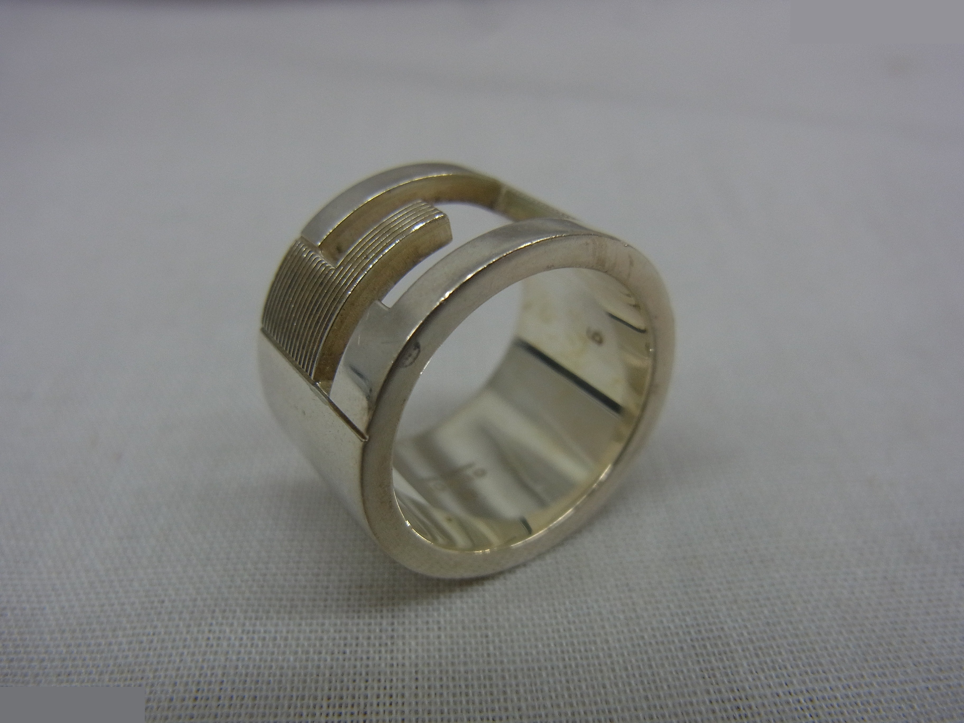 SV925 Branded Ring, 10.7g, Stamped "9", Actual Size #8 — view 3