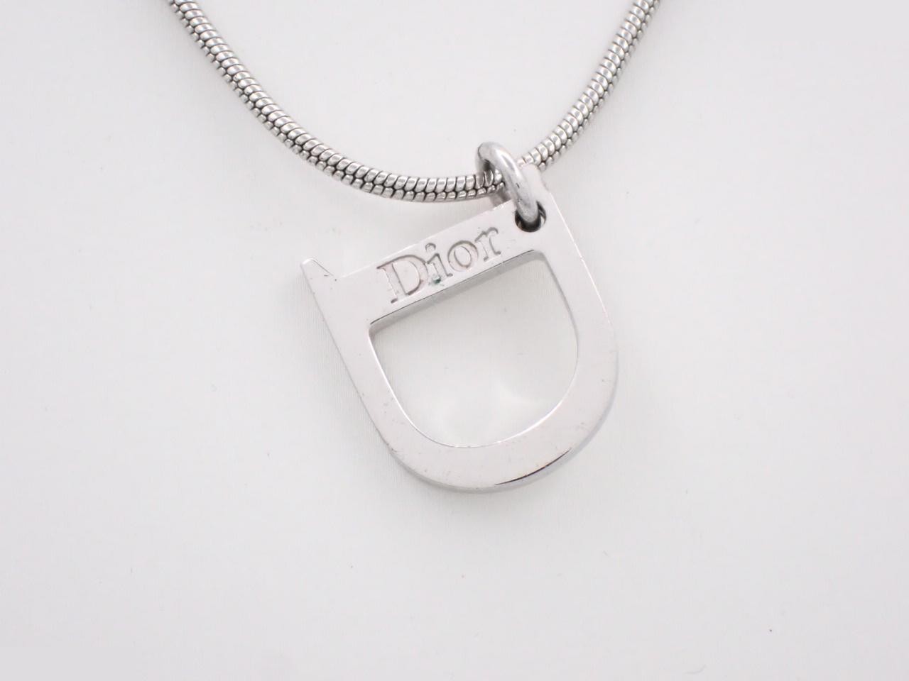 necklace, neck circumference approximately 46cm