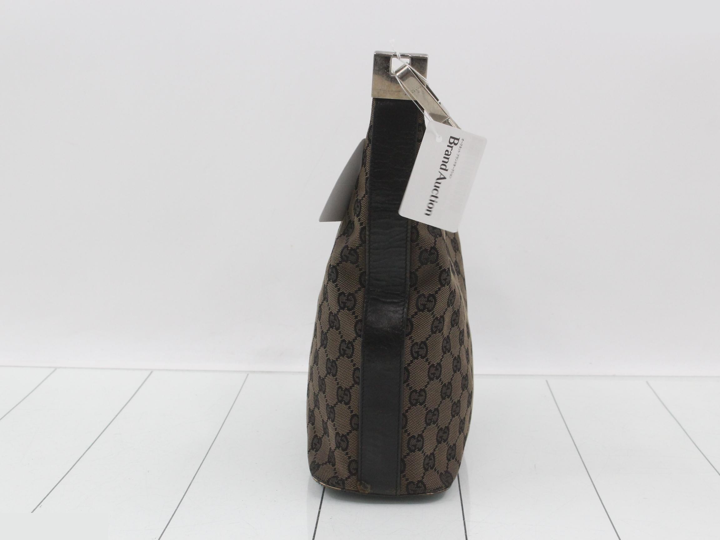 GG Canvas Shoulder Bag — view 3