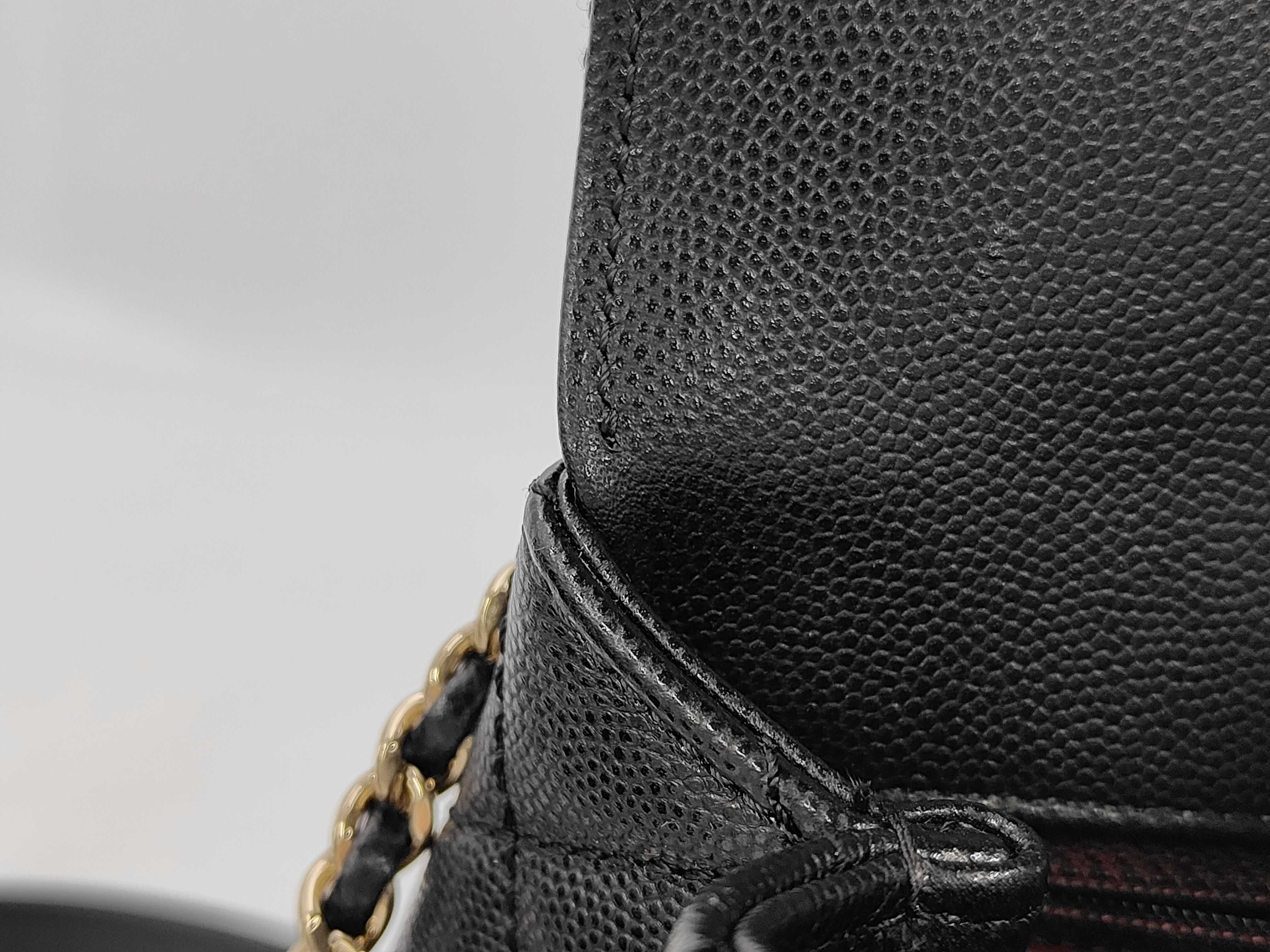 Matelassé Caviar Skin Coco Handle Black 2-way Chain Shoulder Bag — view 10