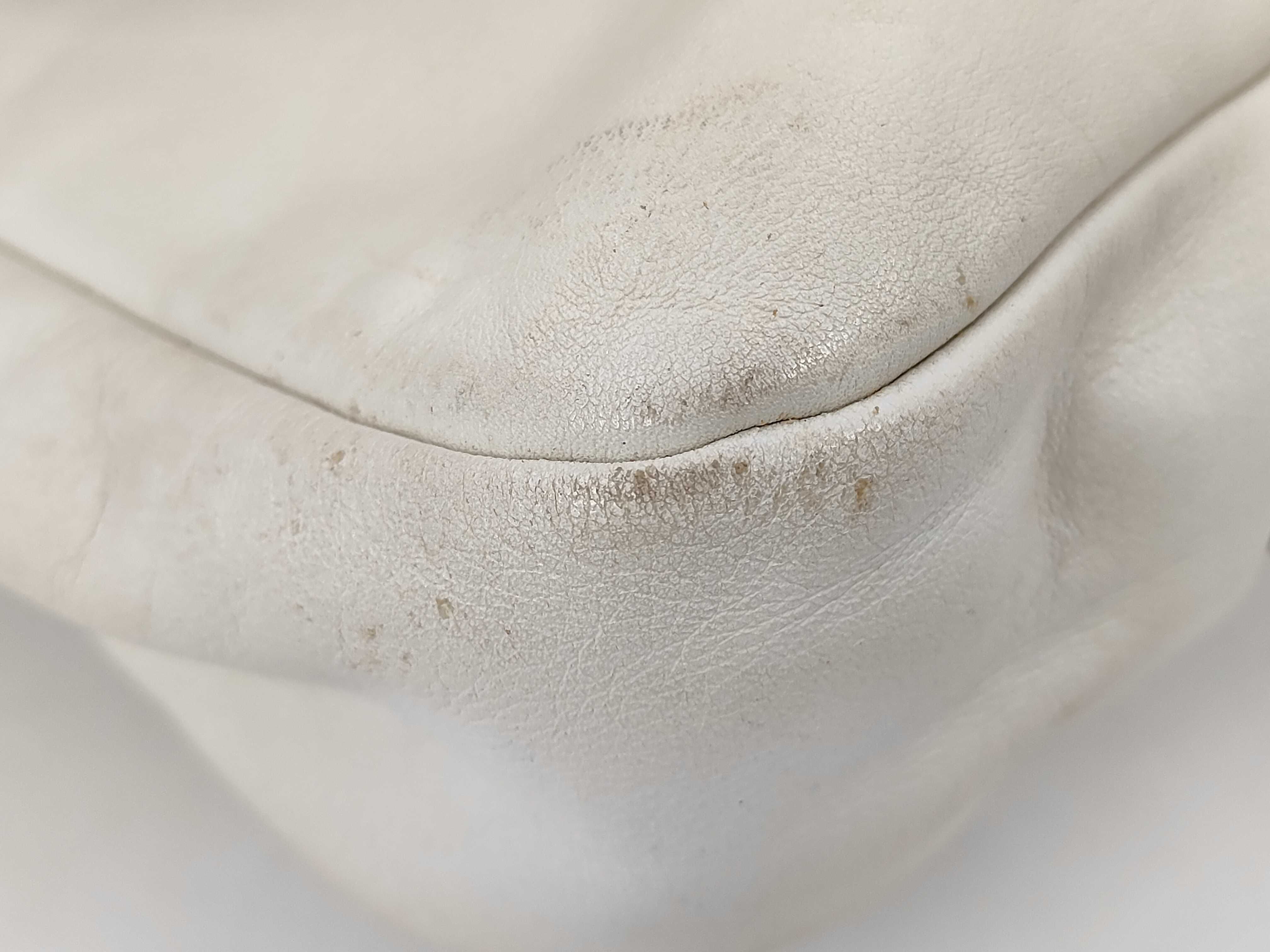 One-Shoulder White Shoulder Bag — view 3