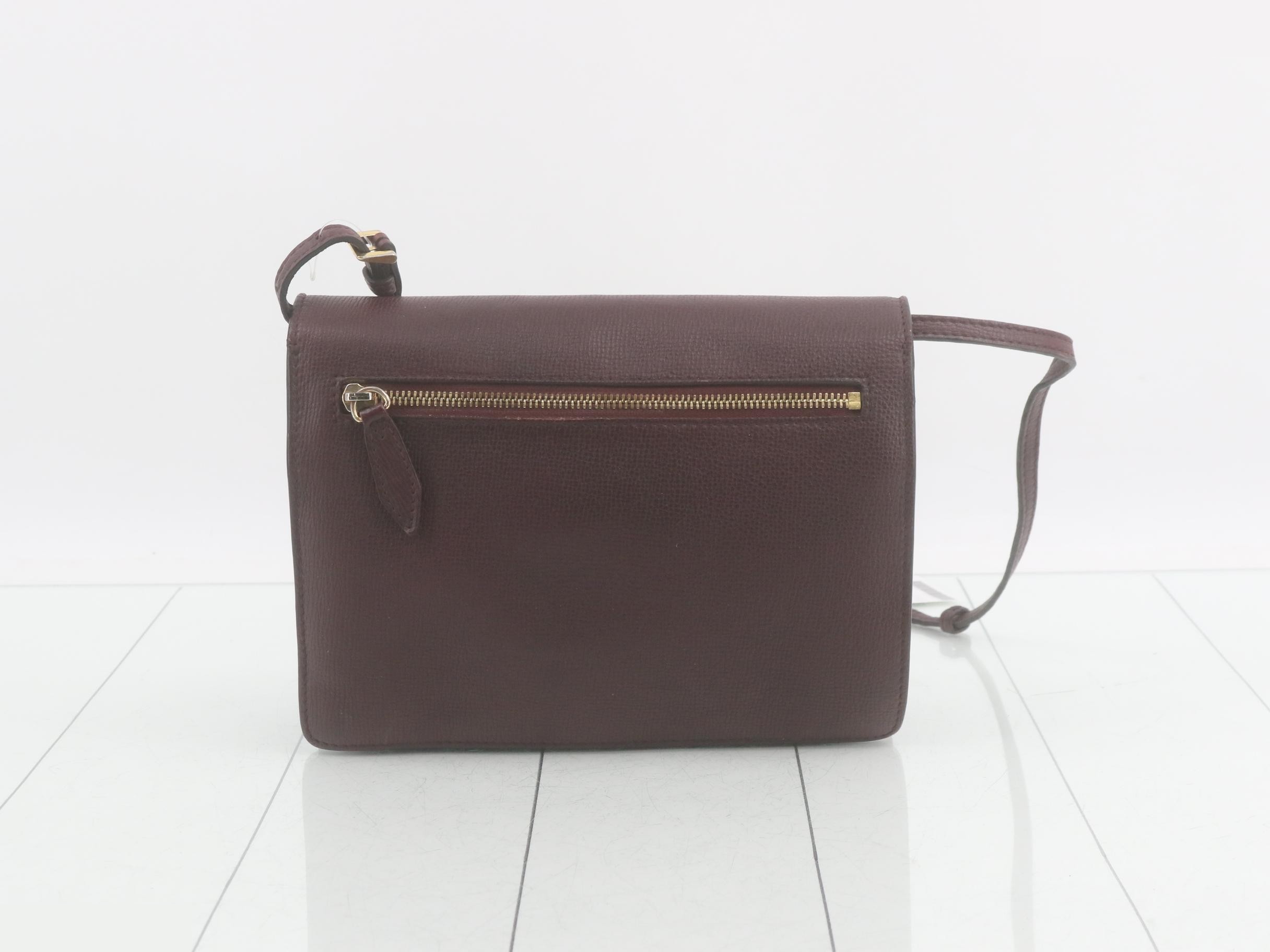 Checkered pattern shoulder bag with logo hardware — view 2