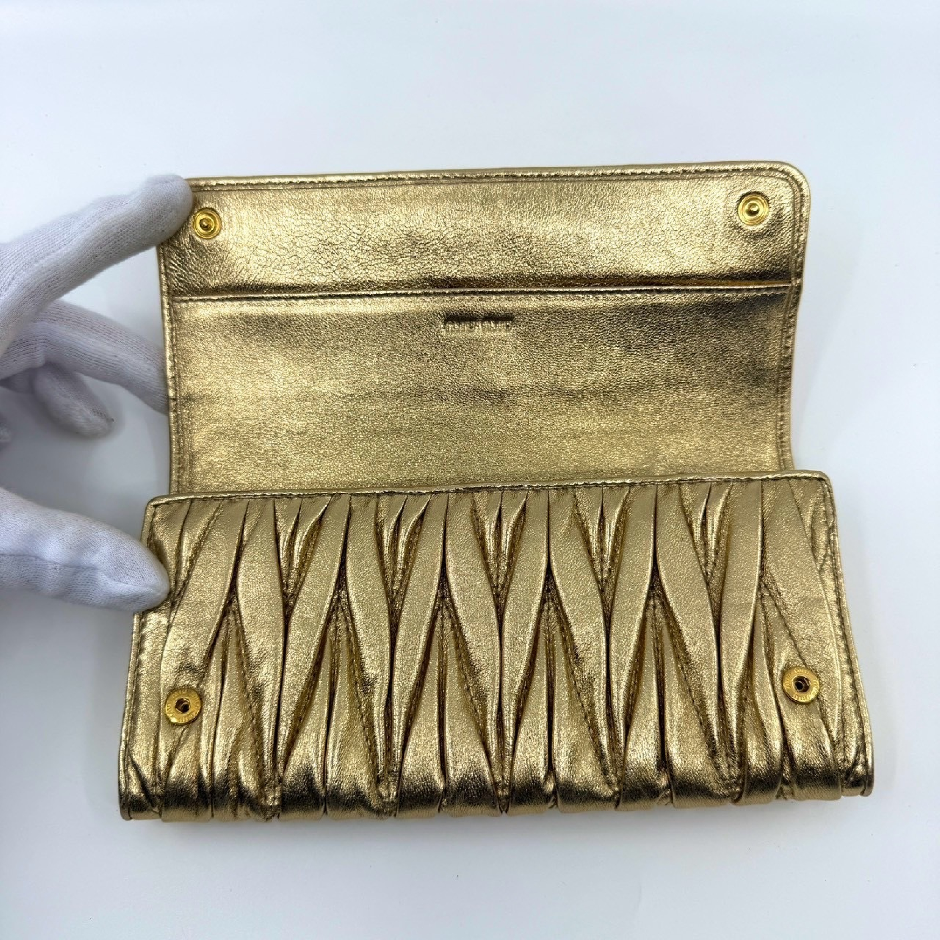 long wallet, Matelassé, gold wallet — view 4