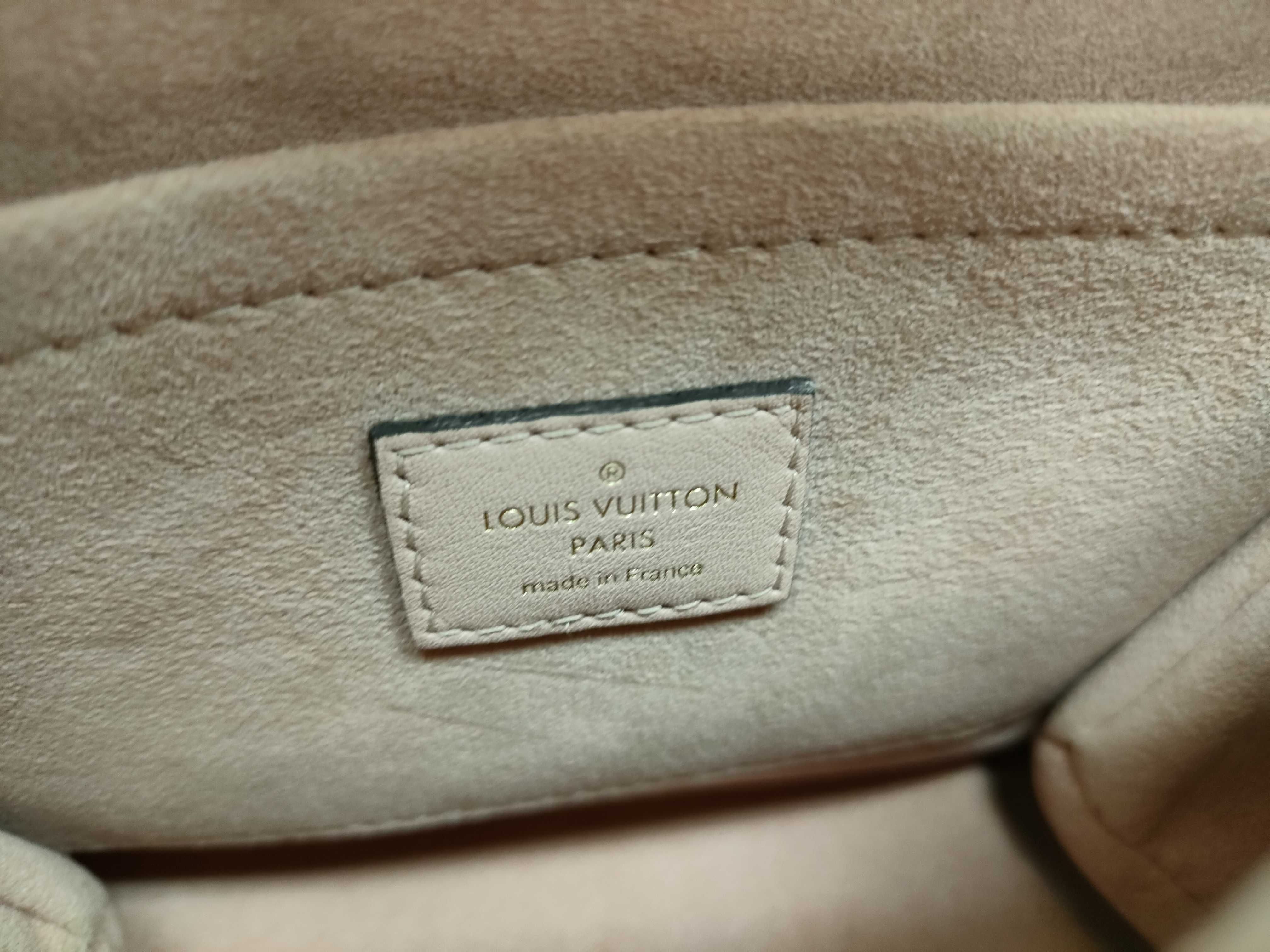 Monogram Louis Vuitton Rocky BB Monogram Rose Powder M44080 Handbag — view 12