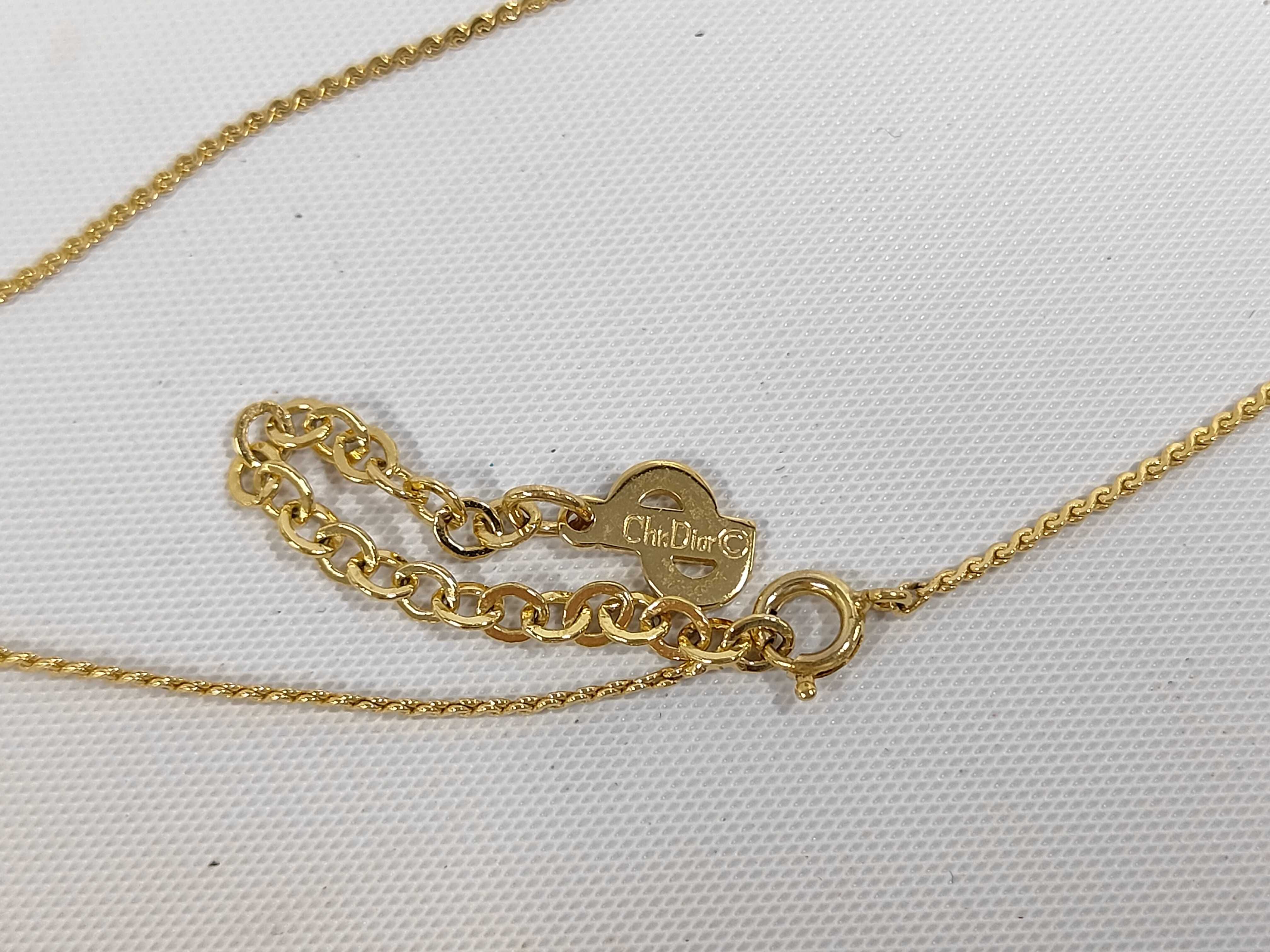 CD Necklace GD Necklace — view 4