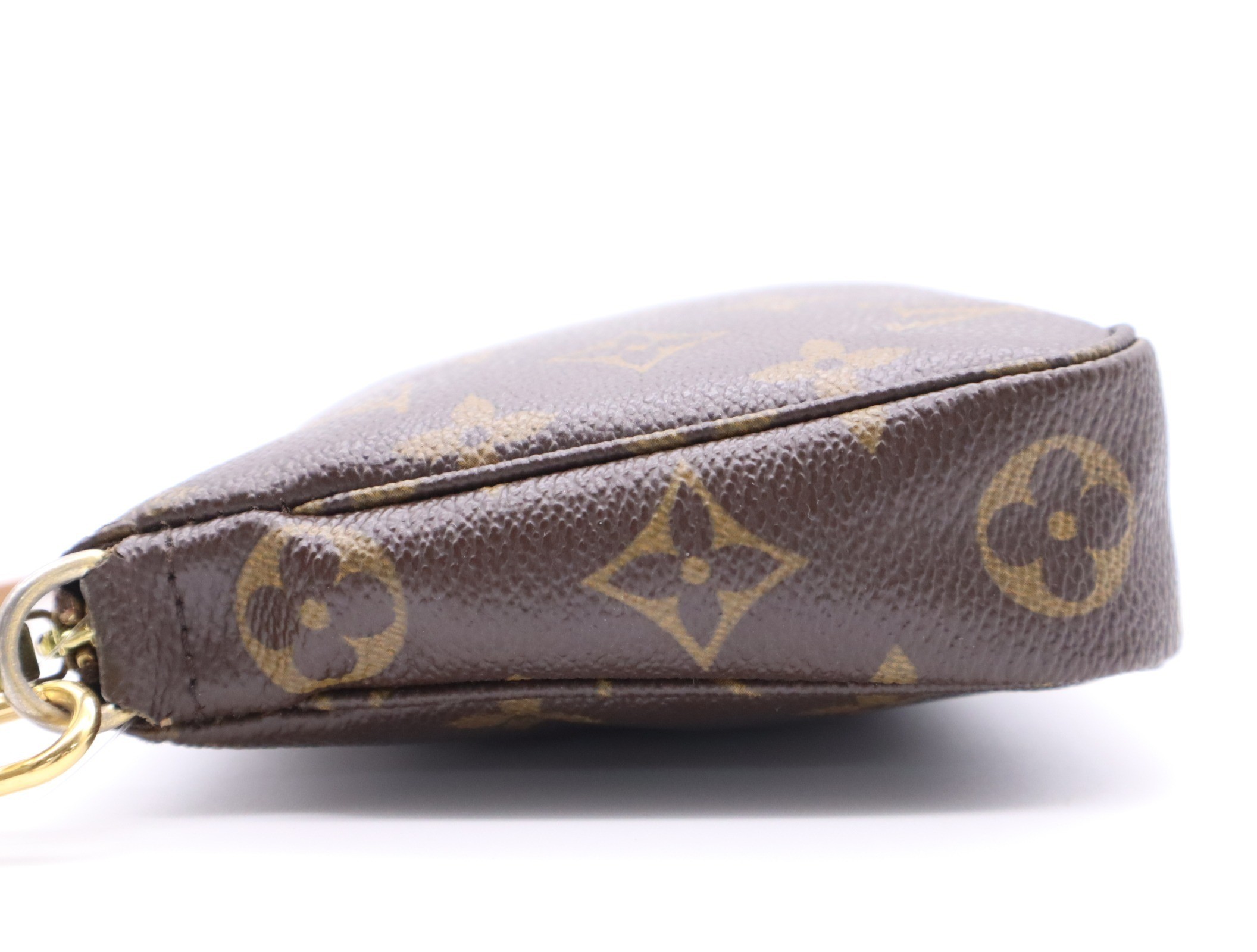 Pochette Accessoires (old model) with shoulder strap — view 3