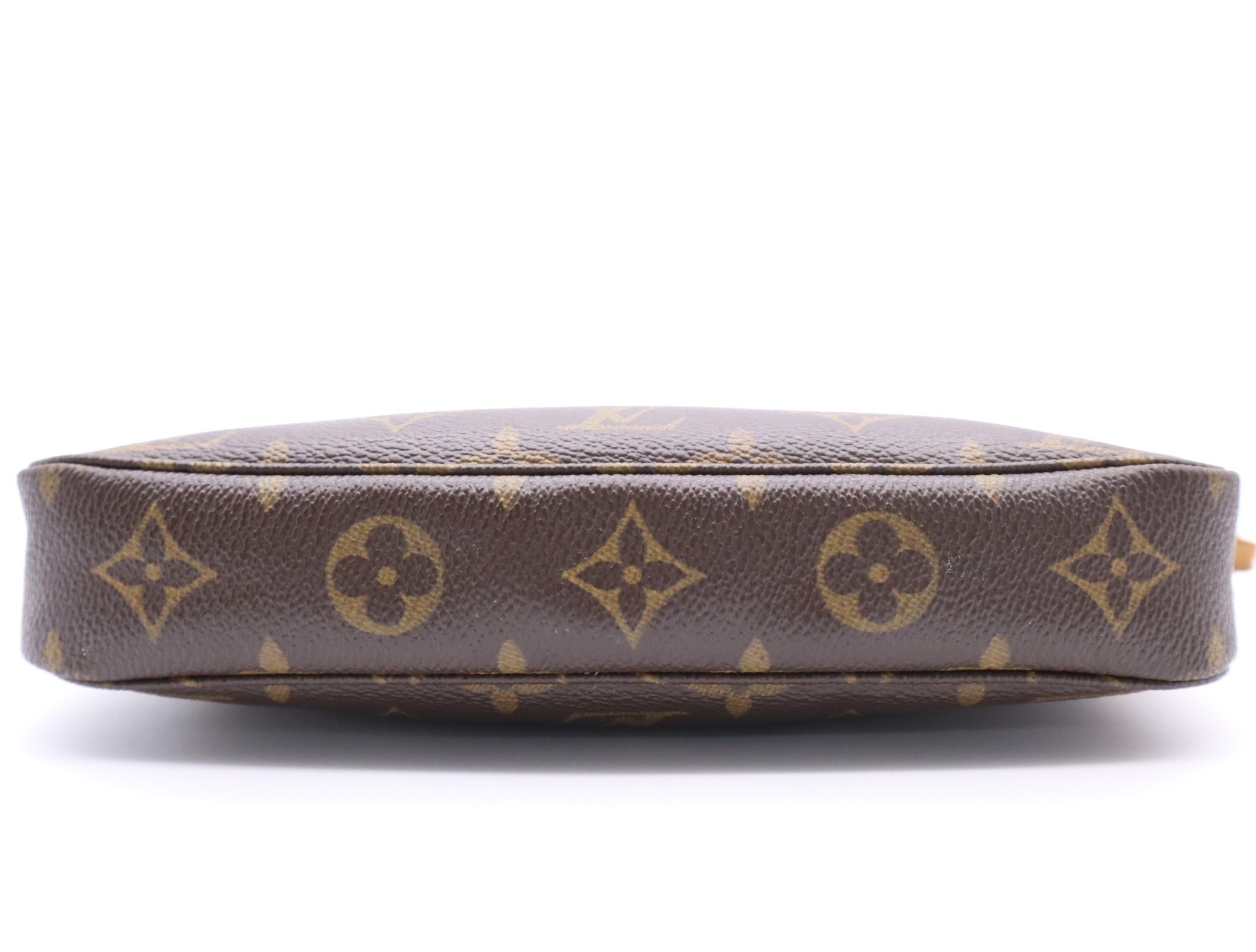 Pochette Accessoires (old model) with shoulder strap — view 4