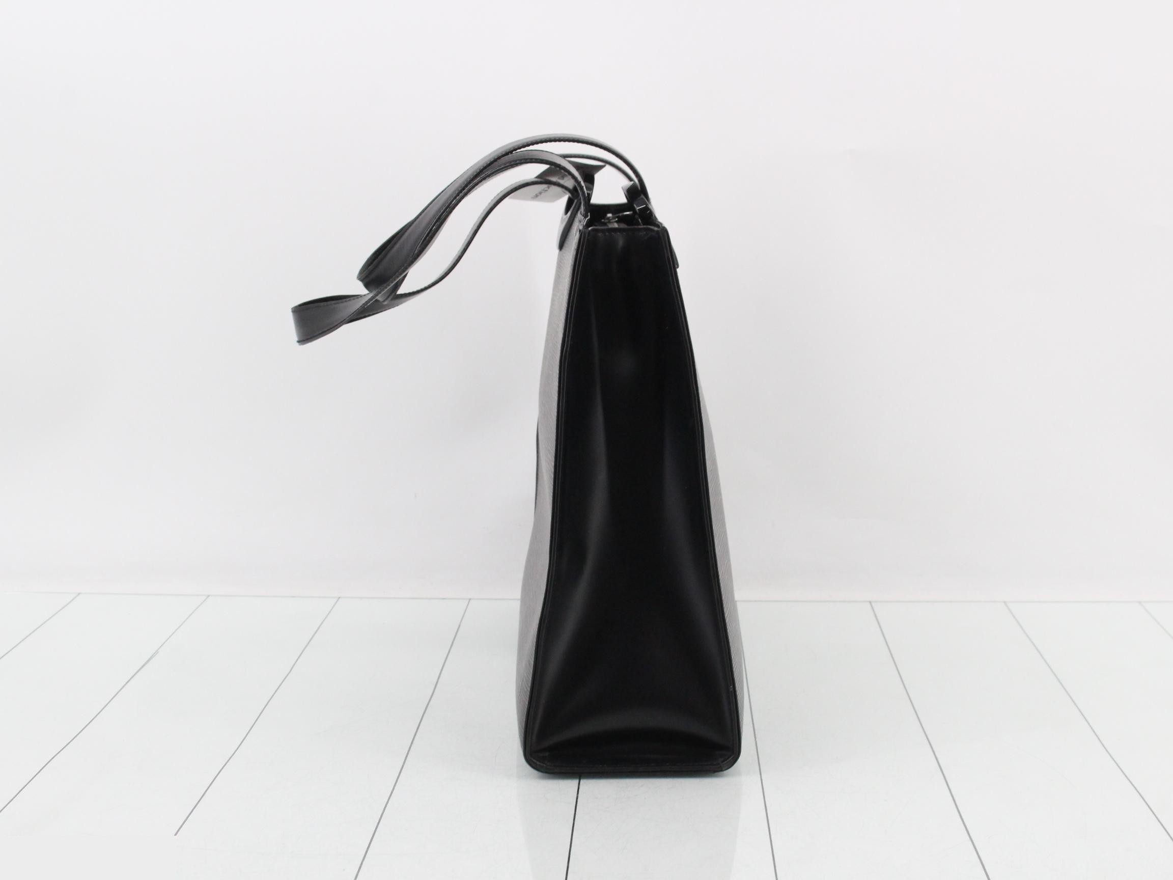 Gem Noir — view 3