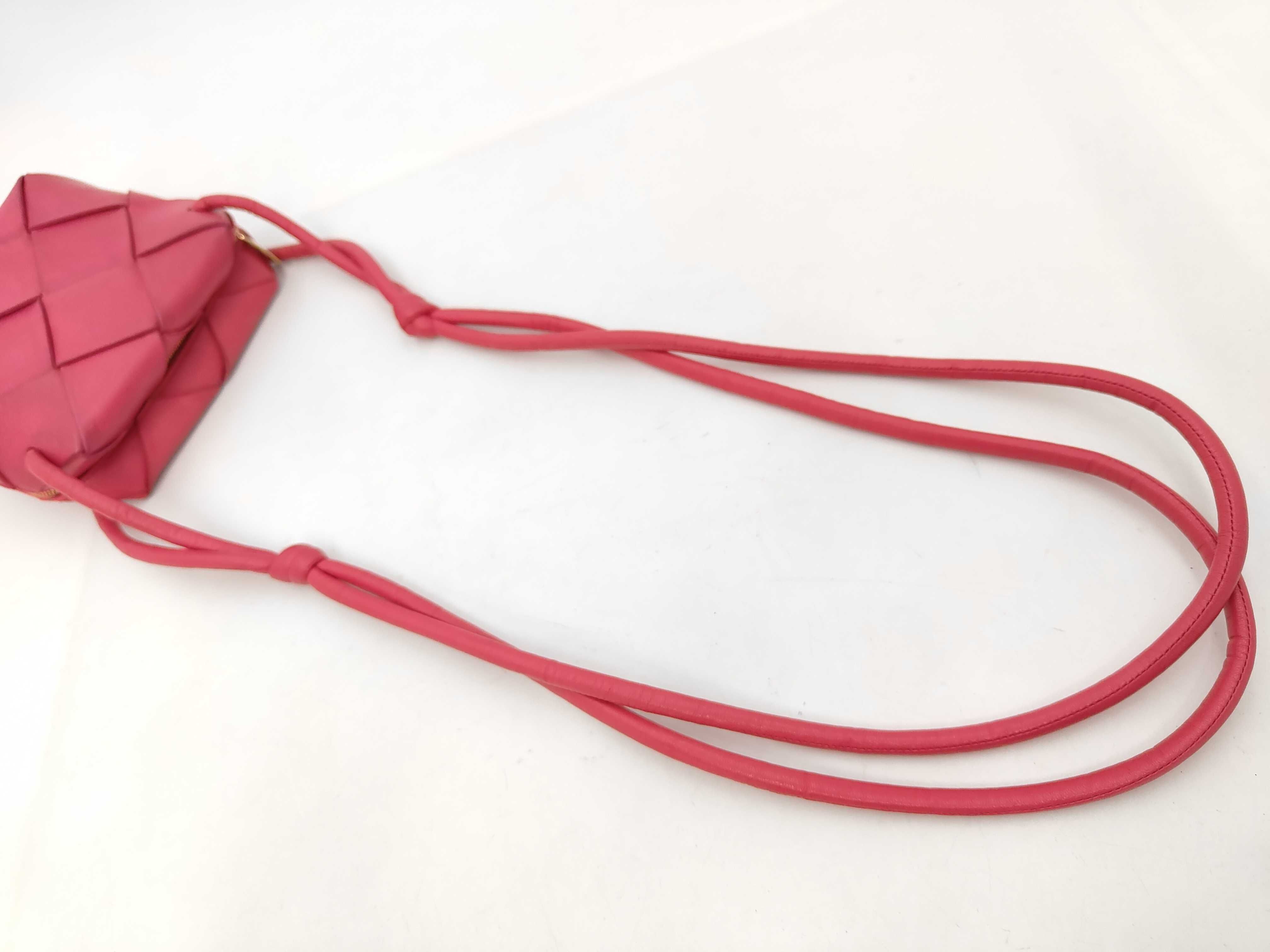 Intrecciato Bottega Veneta Shoulder Bag — view 3
