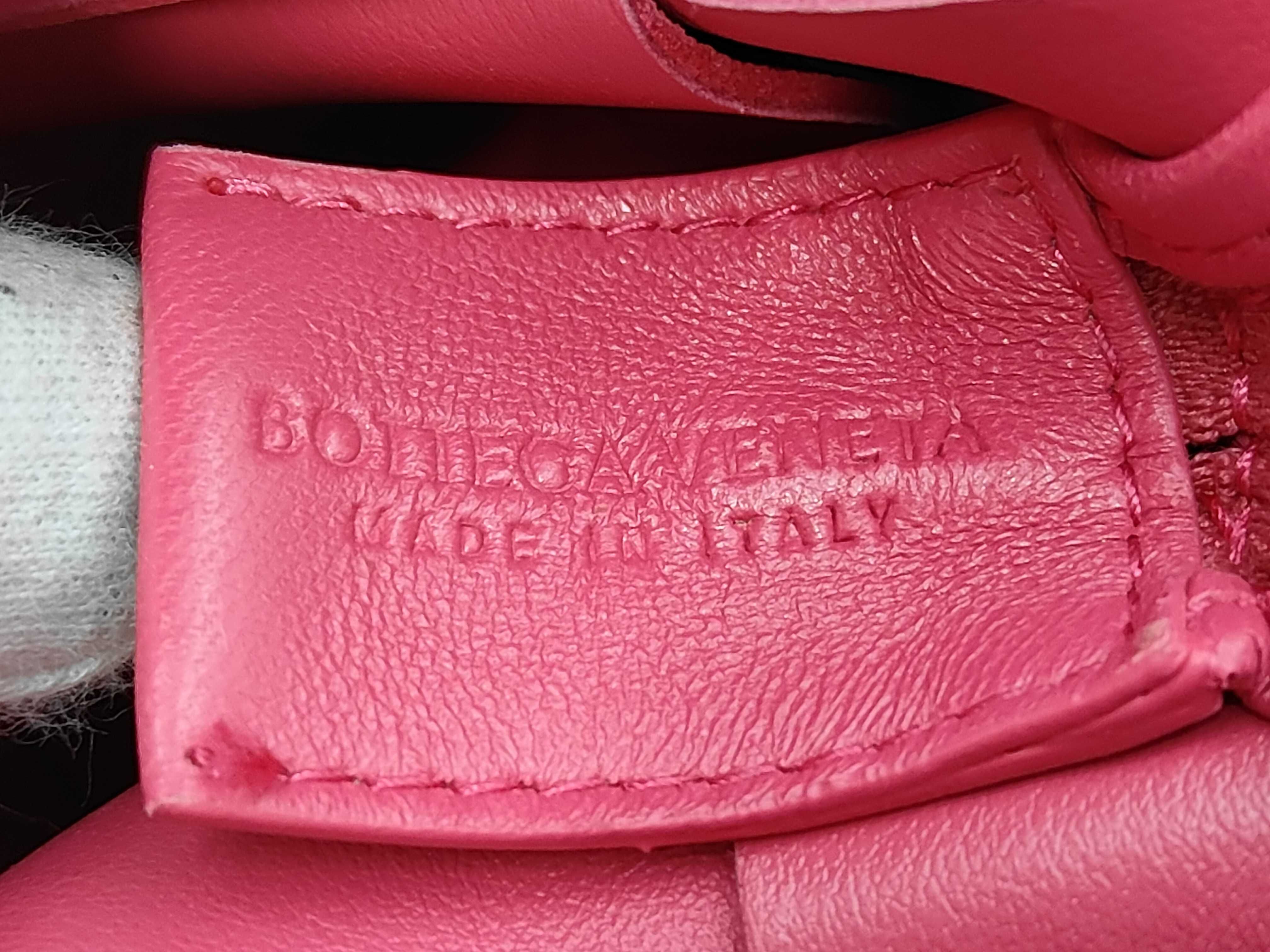 Intrecciato Bottega Veneta Shoulder Bag — view 10