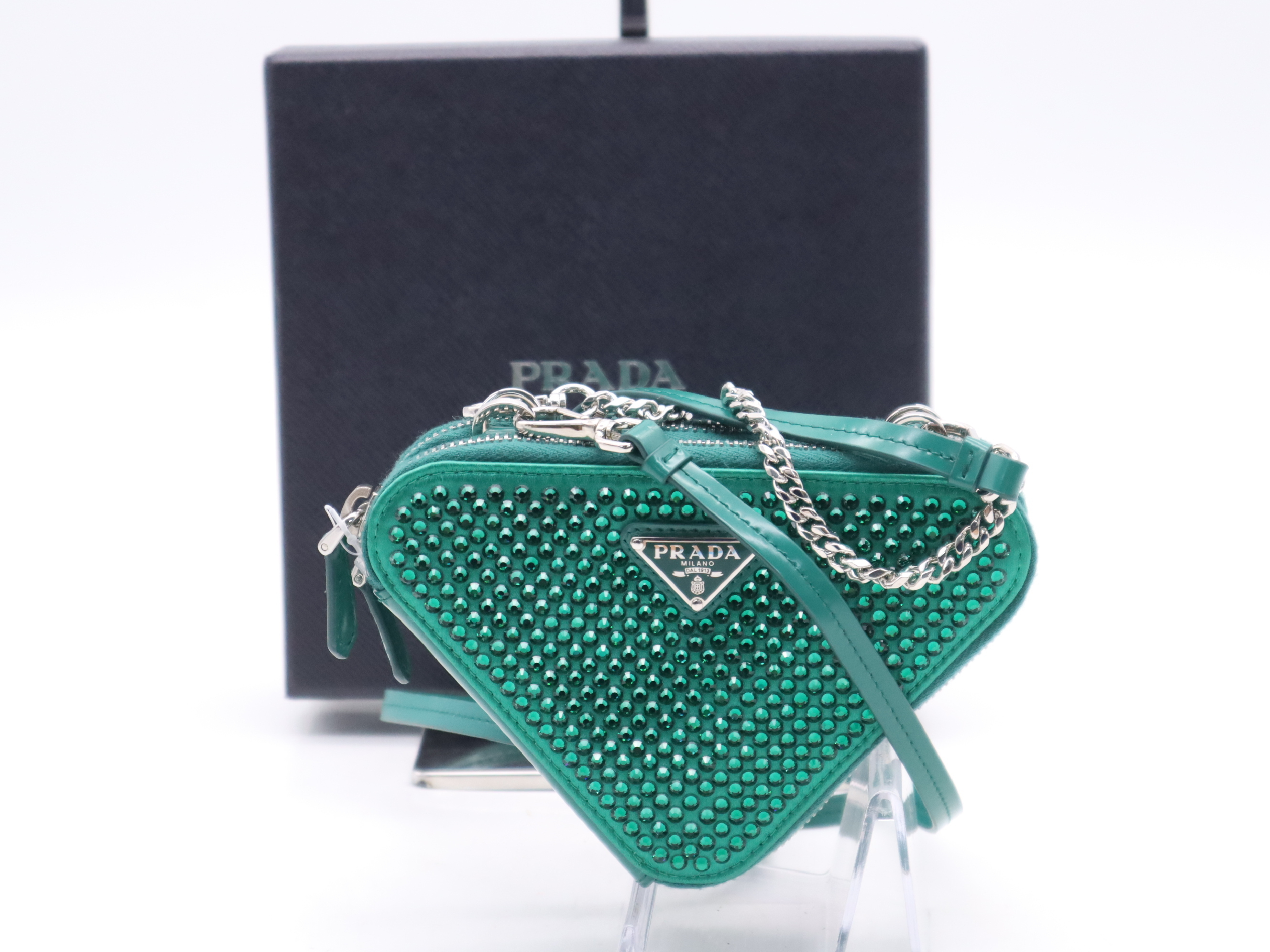 1NR015 Leather Bijou Triangle Mini Pouch Green Silver Hardware with Box Shoulder Bag