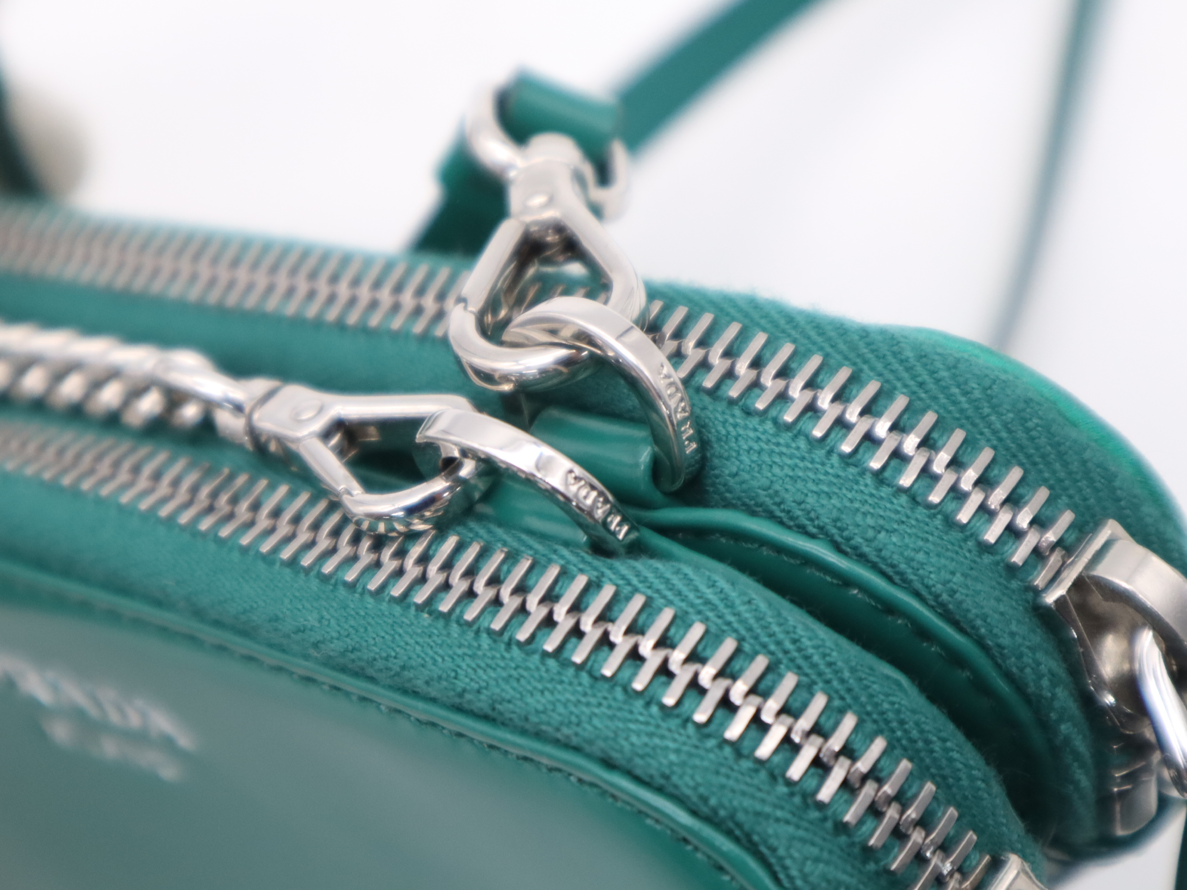 1NR015 Leather Bijou Triangle Mini Pouch Green Silver Hardware with Box Shoulder Bag — view 7