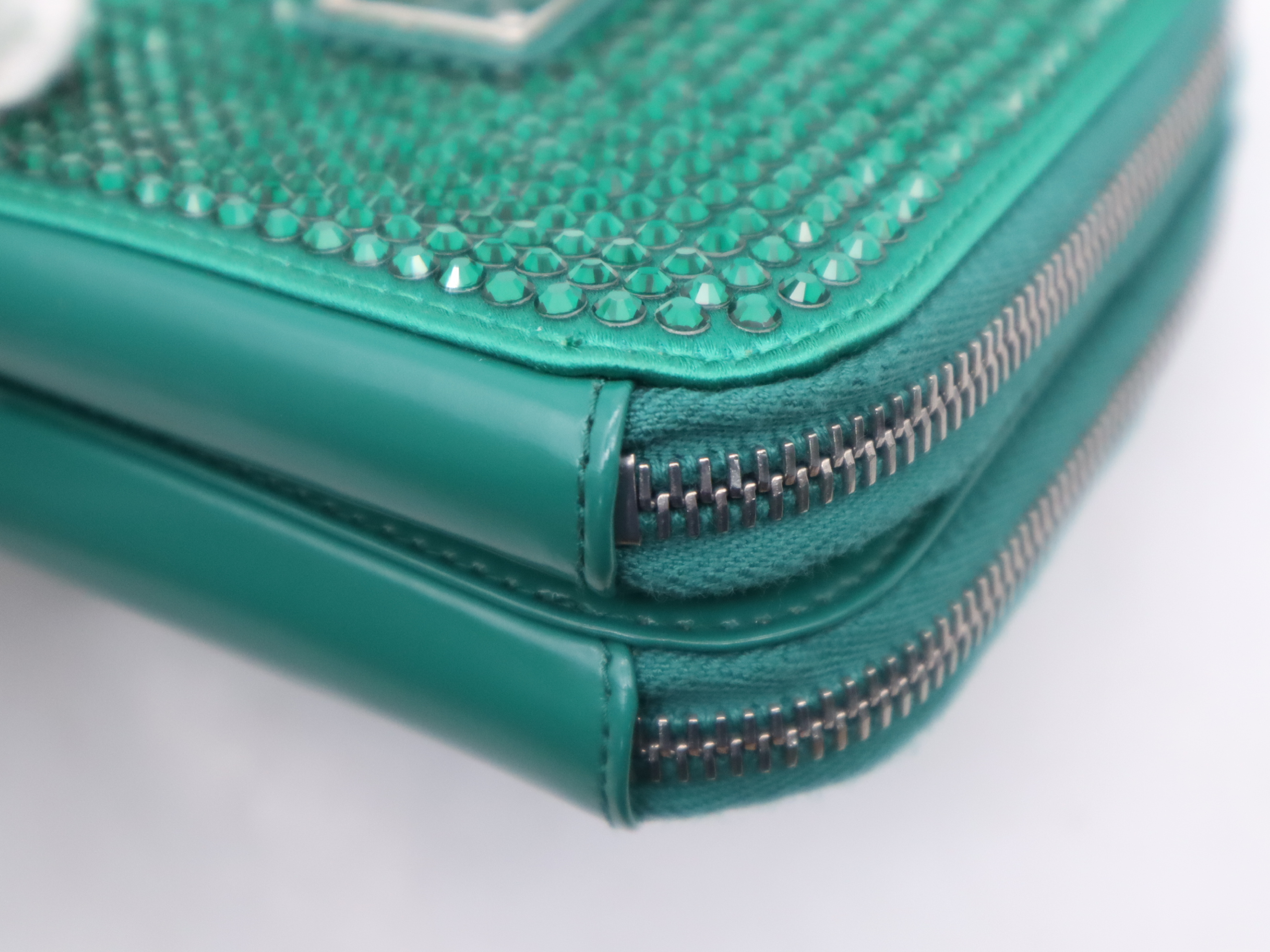 1NR015 Leather Bijou Triangle Mini Pouch Green Silver Hardware with Box Shoulder Bag — view 9