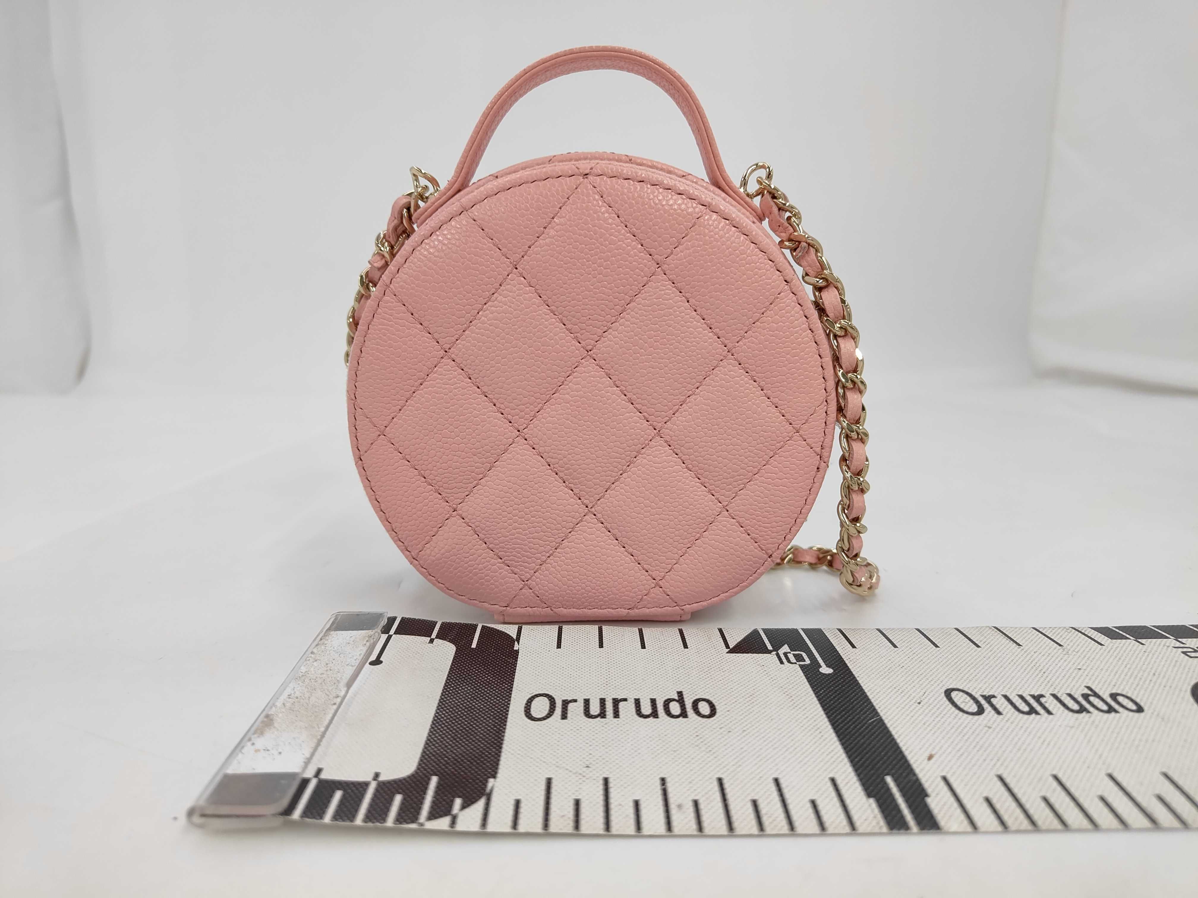 Matelassé Caviar Skin 2-Way Shoulder Bag — view 2