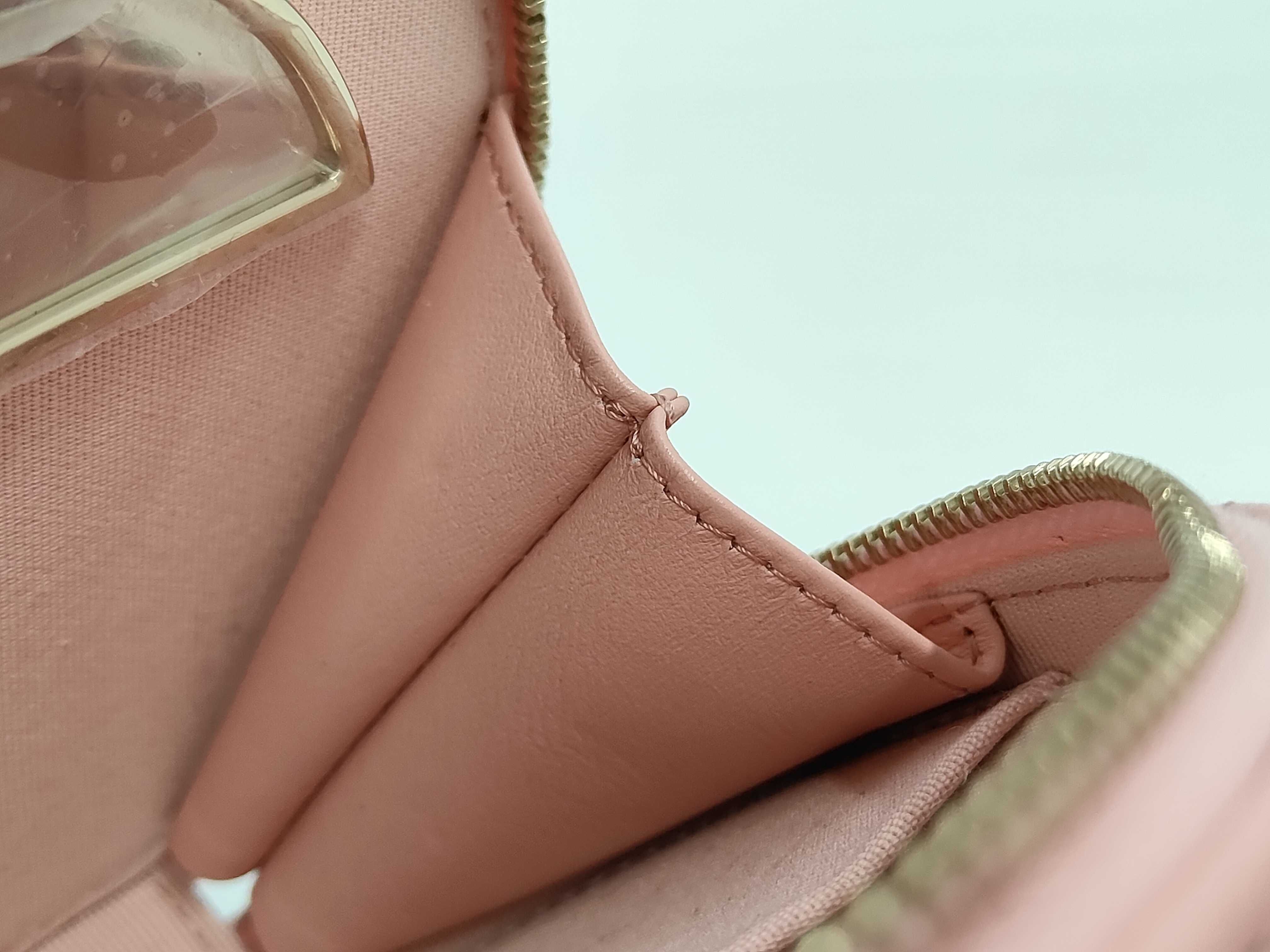 Matelassé Caviar Skin 2-Way Shoulder Bag — view 11