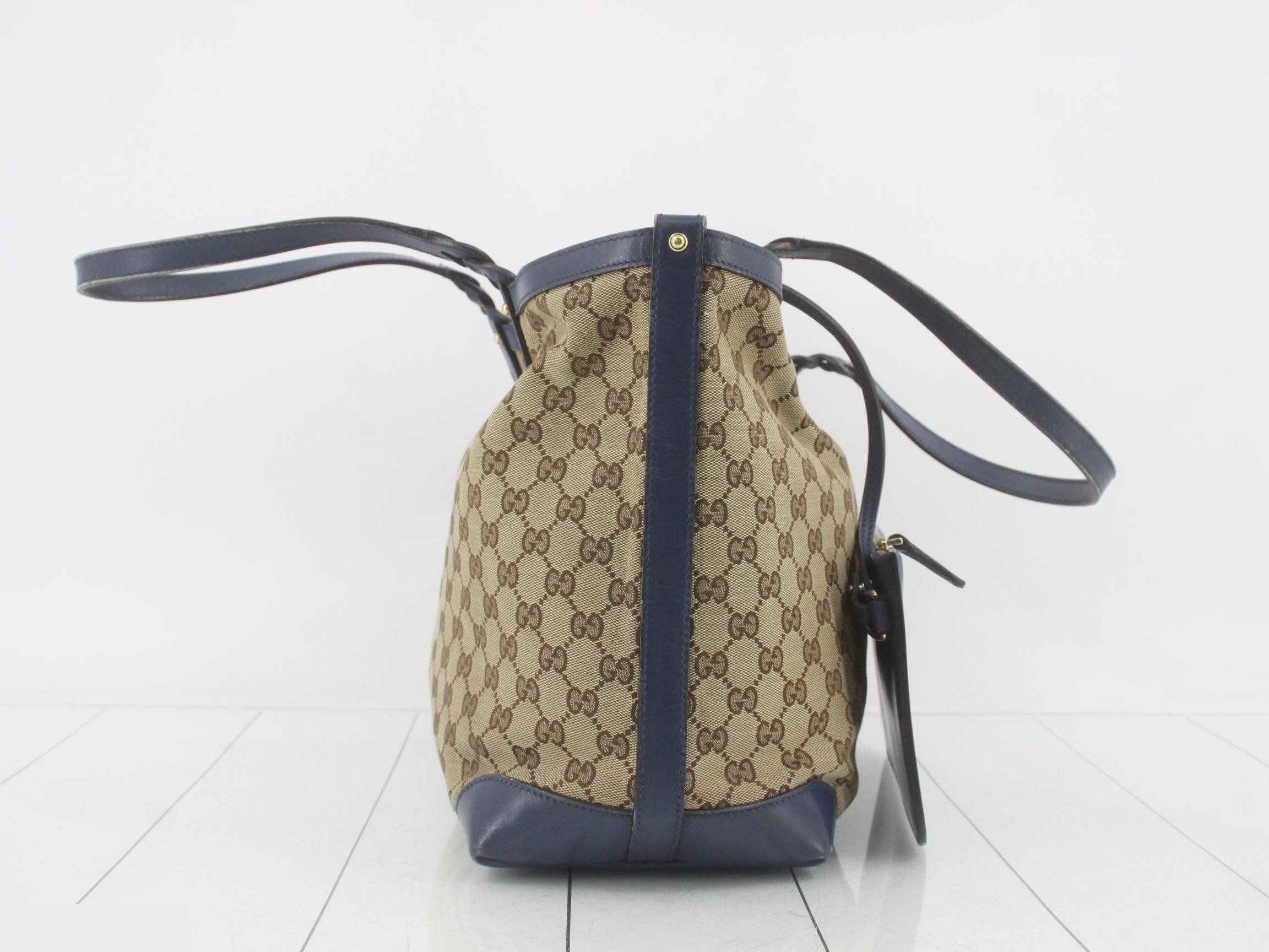 GG Canvas Tote Bag with Pouch — view 4