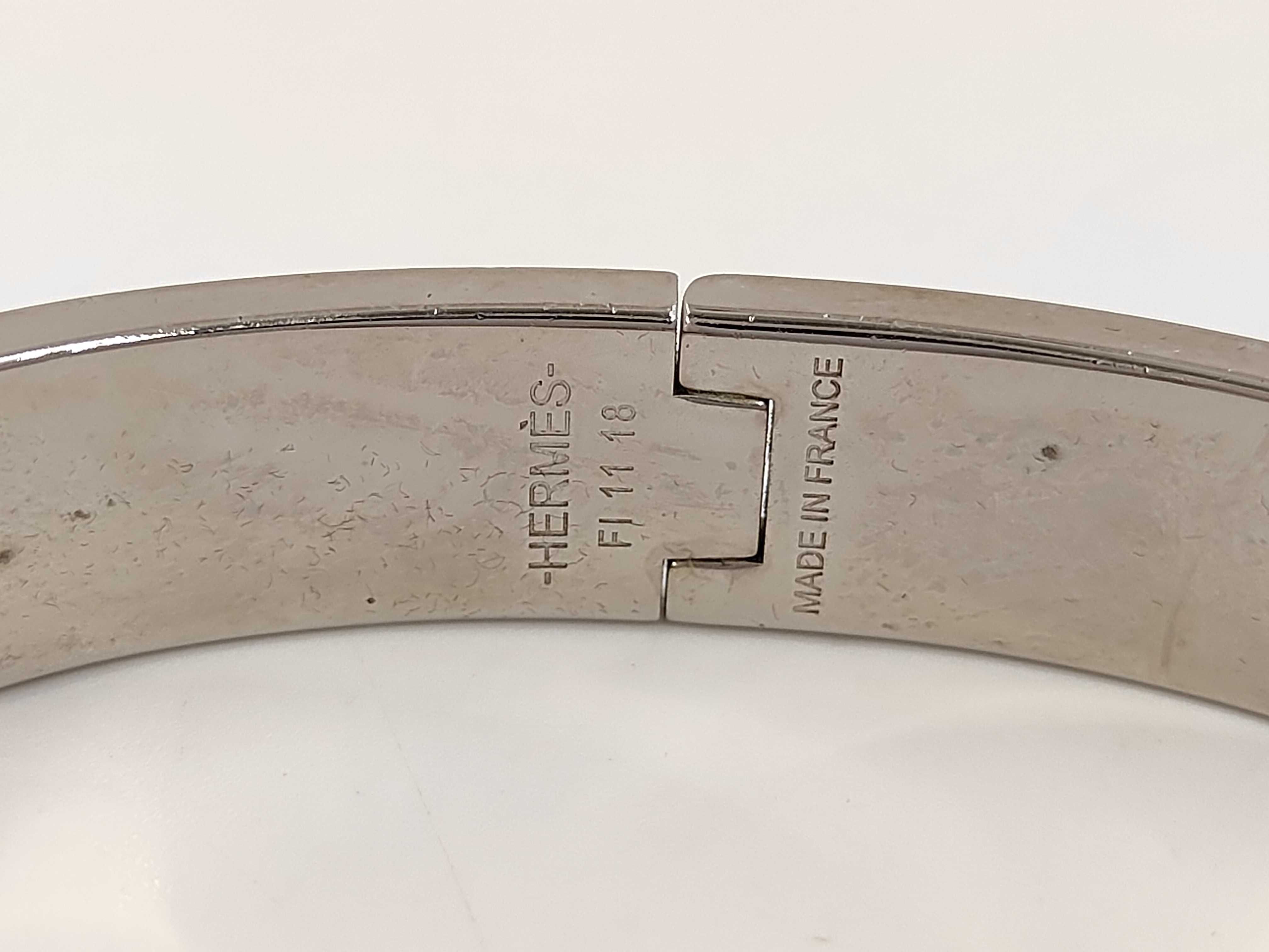 Click Crack Silver Bracelet Bracelet/Bangle — view 4