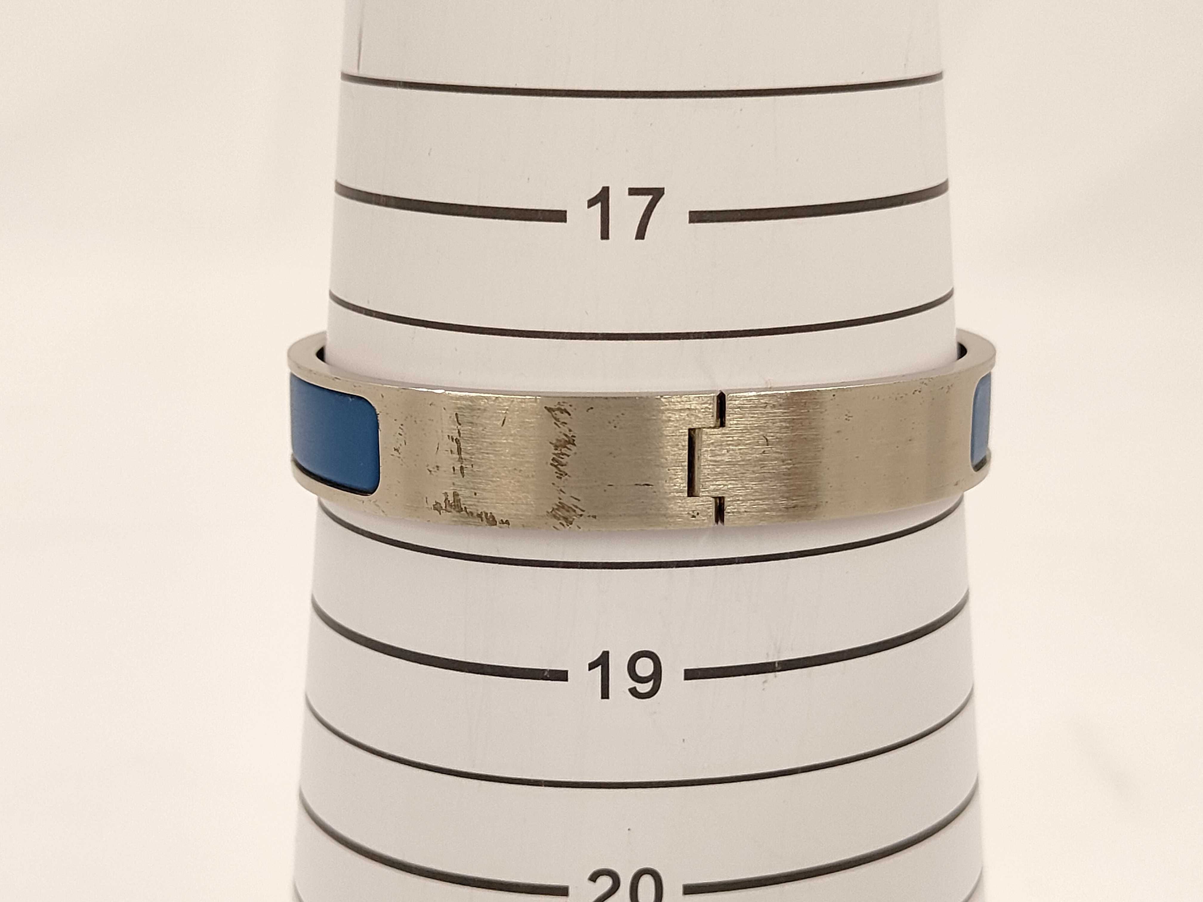 Click Crack Silver Bracelet Bracelet/Bangle — view 6