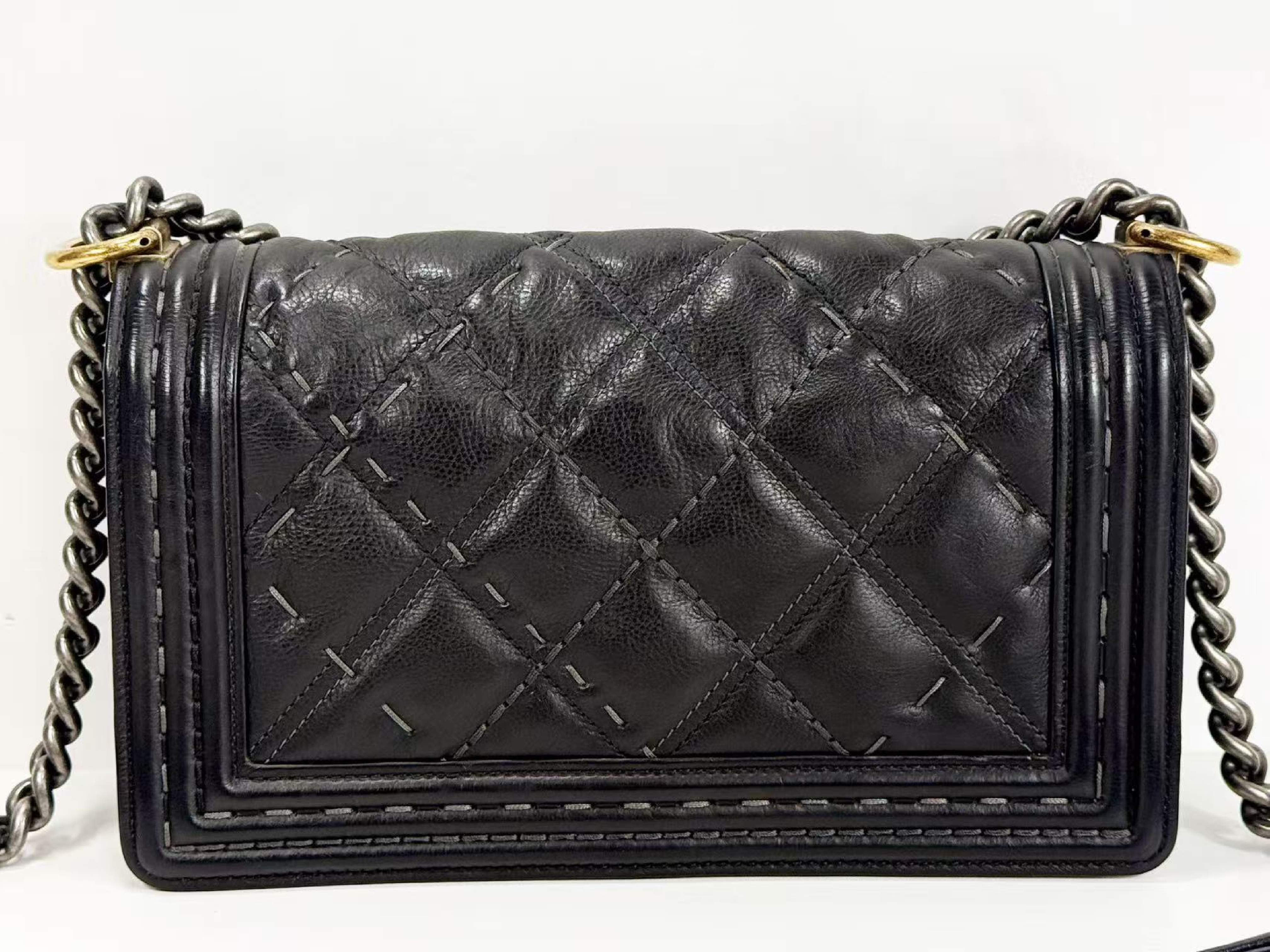 Black Boy S Caviar Leather Matelassé Shoulder Bag, W25/H15/D7cm (approx.), serial number in the 21st range, with protective seal, two-tone vintage hardware, 21116088. — view 3