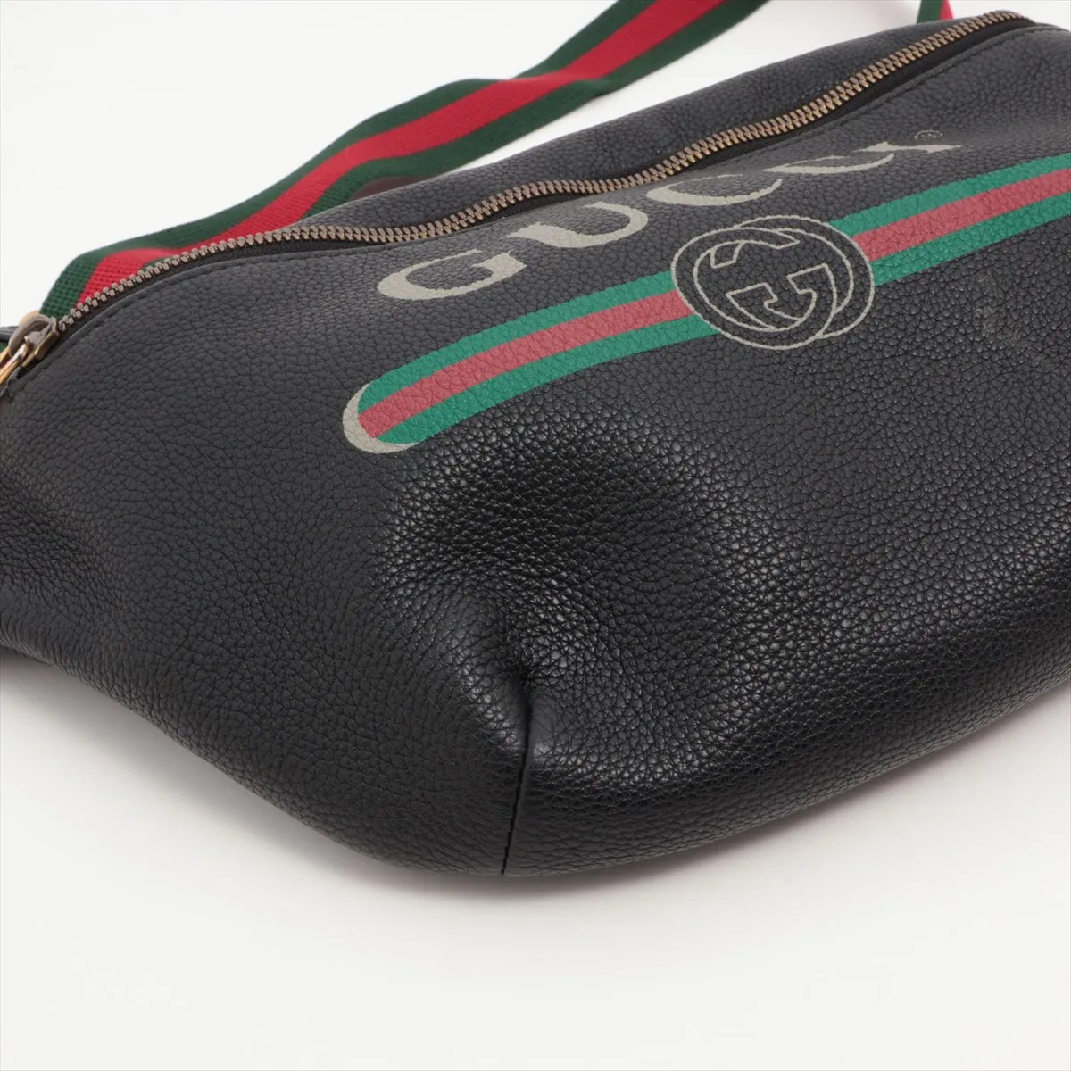 logo print leather body bag black 530412 — view 4