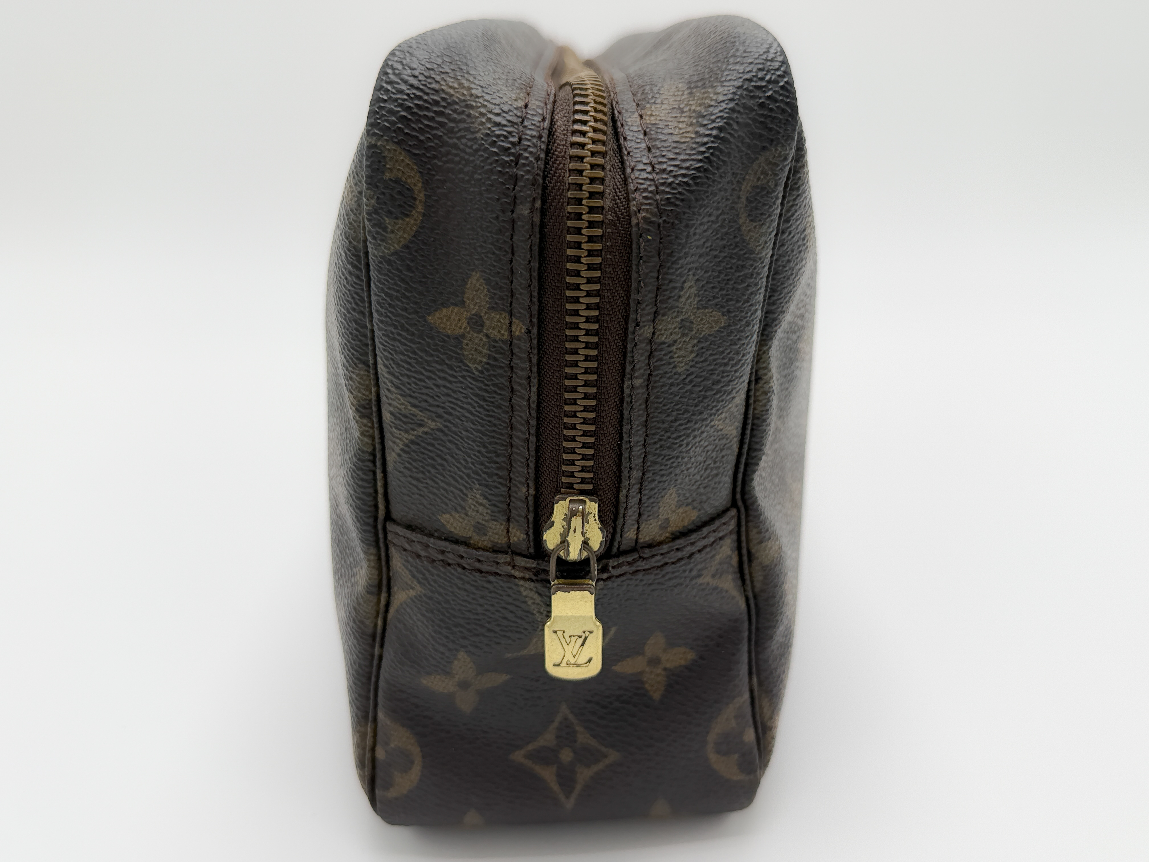 Monogram M47522 Trousse Toilette 28 Pouch — view 3