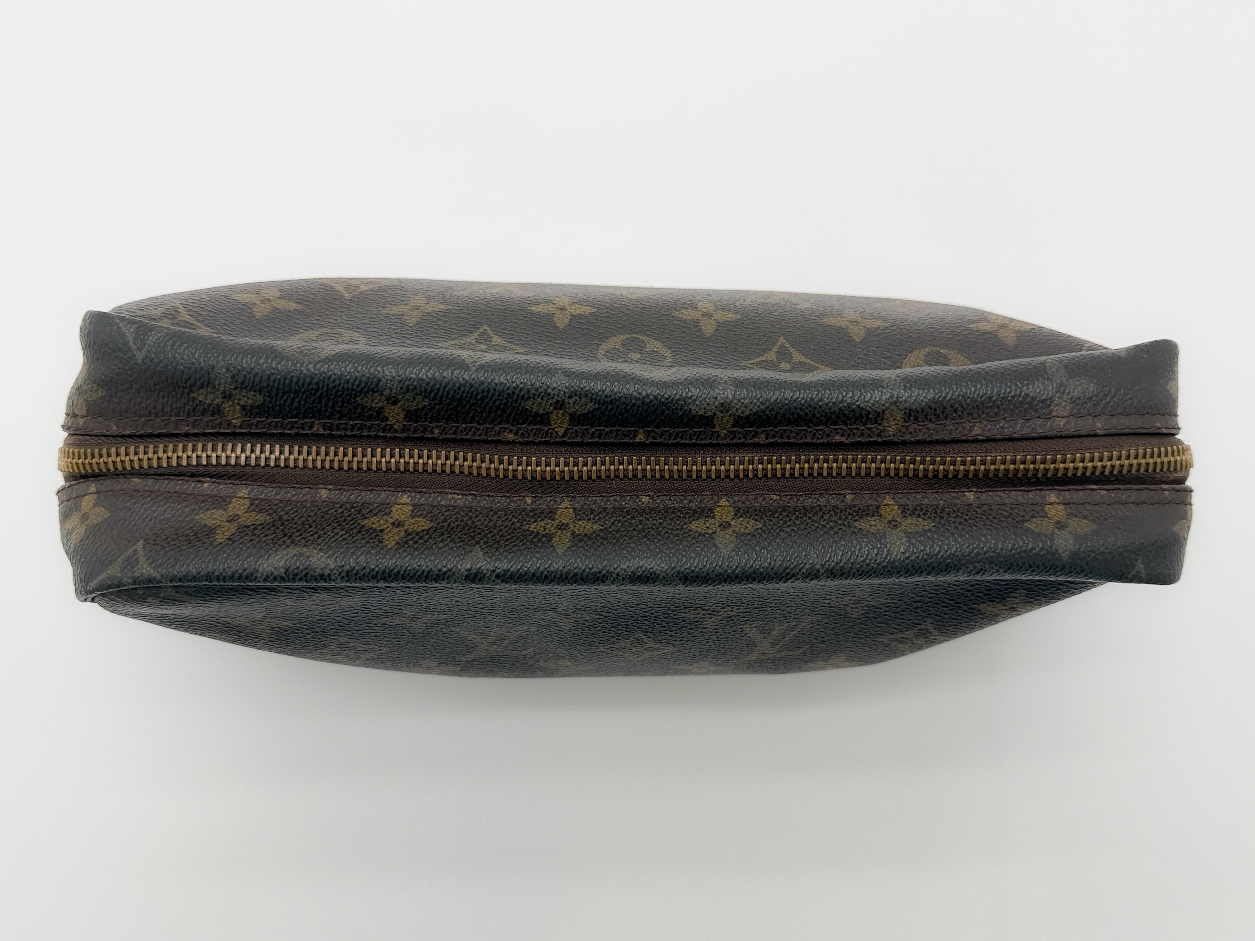 Monogram M47522 Trousse Toilette 28 Pouch — view 5