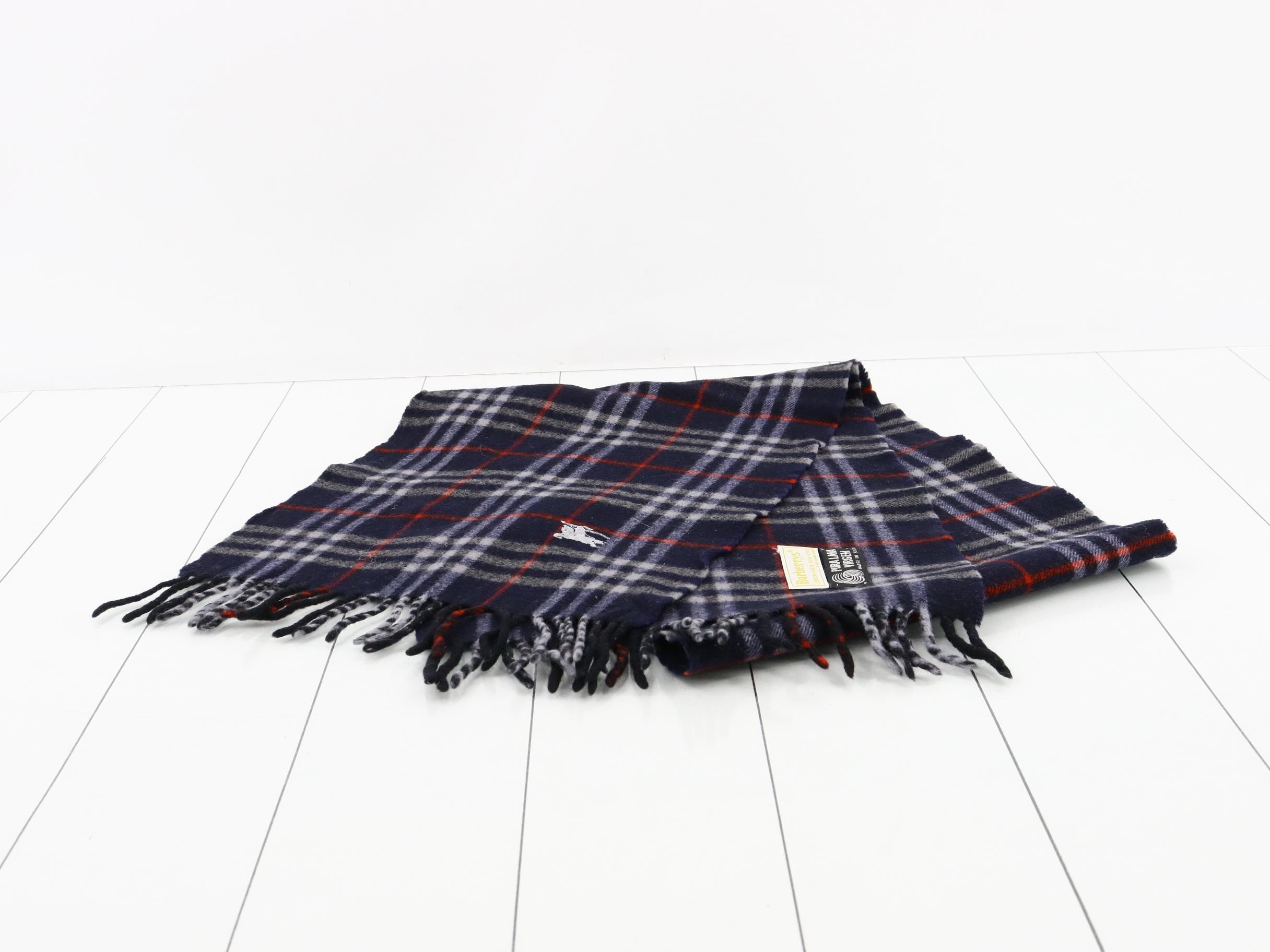 Nova Check Scarf - Navy — view 2
