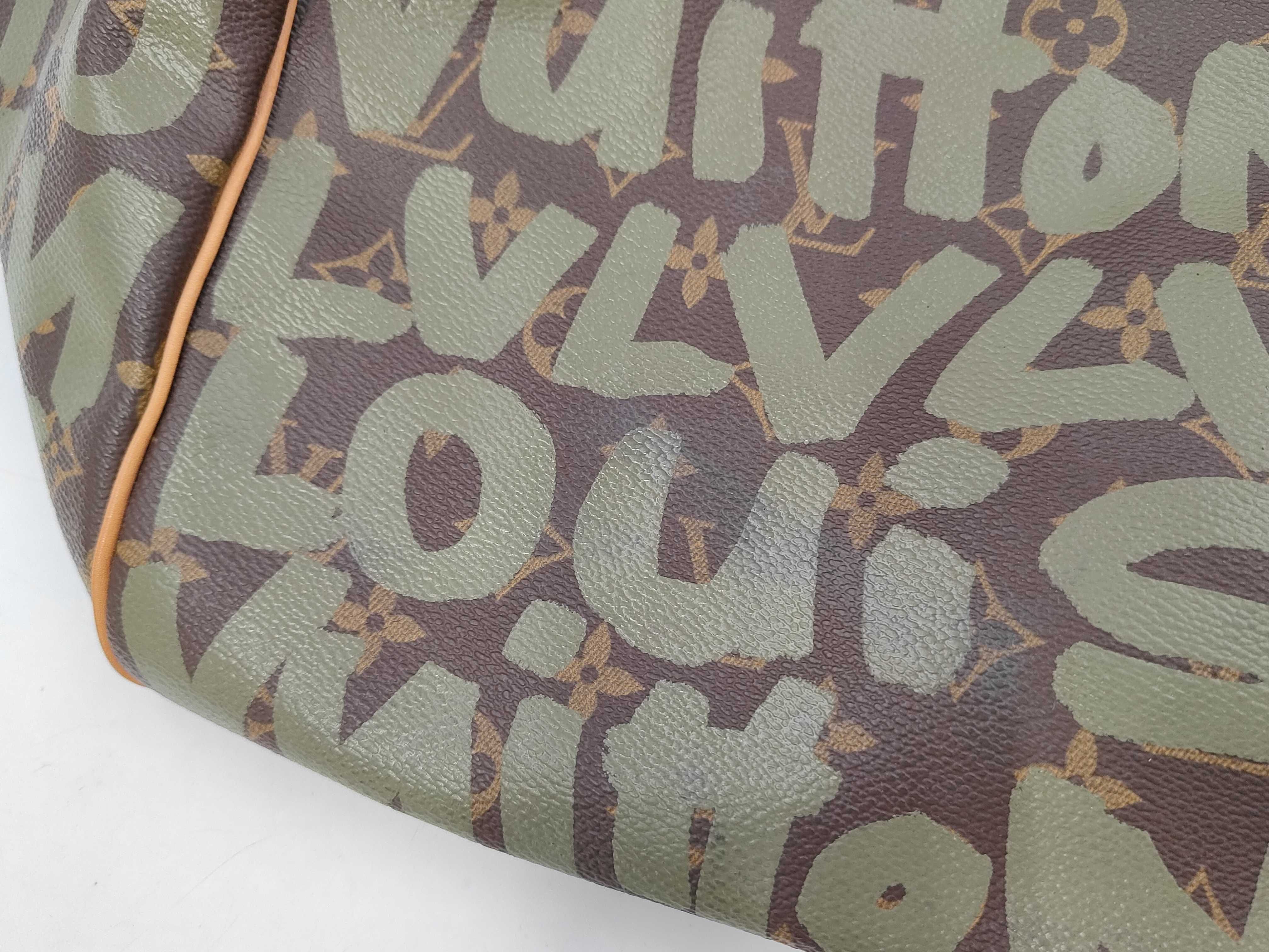 M92196 Monogram Graffiti Keepall 50 Khaki Boston Bag — view 14