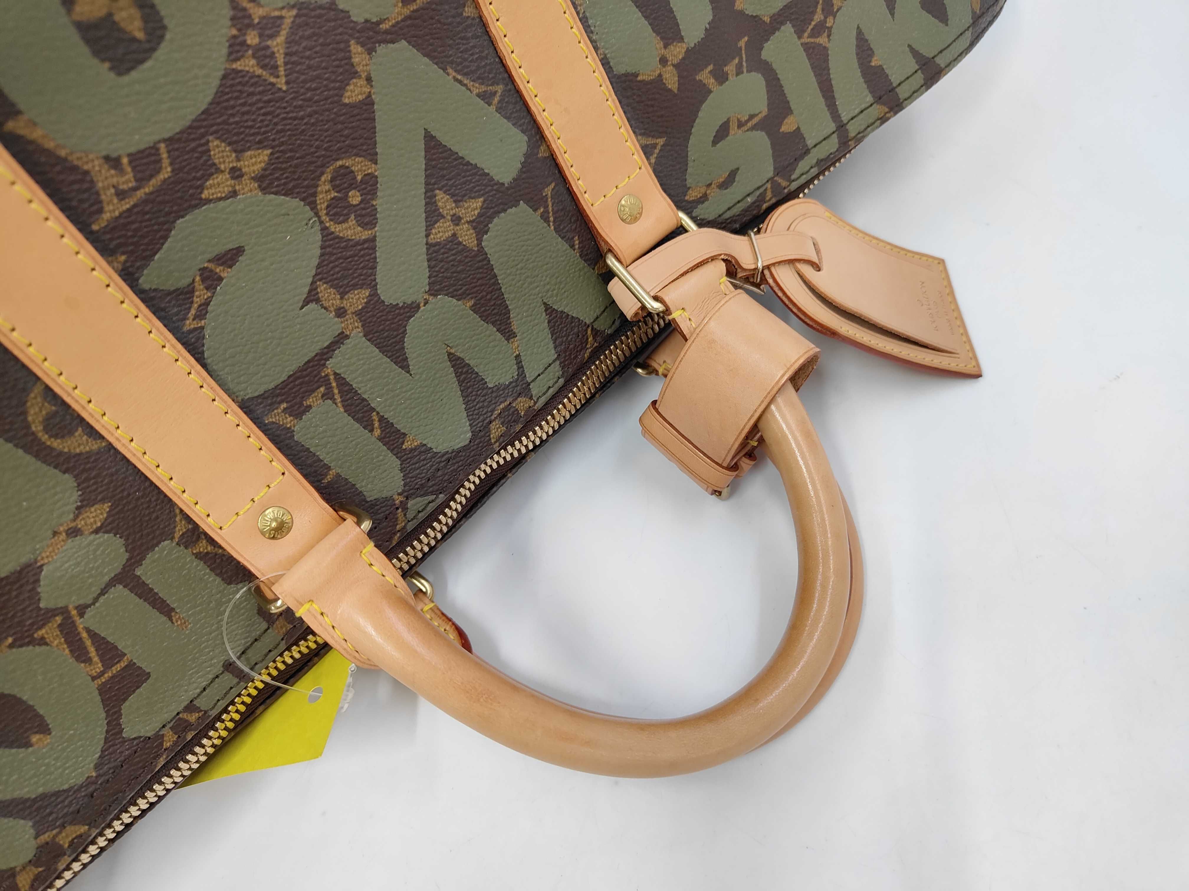 M92196 Monogram Graffiti Keepall 50 Khaki Boston Bag — view 5