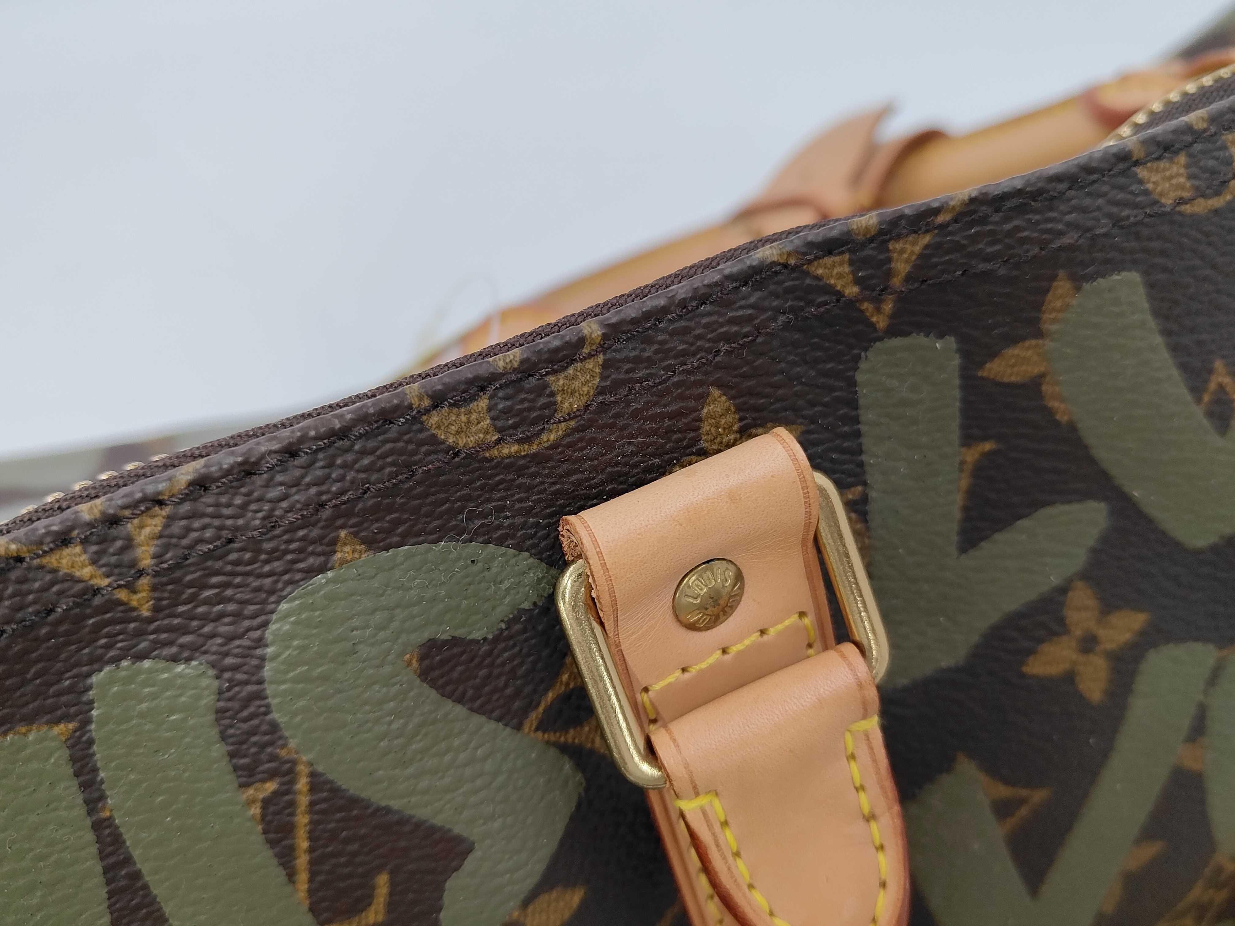 M92196 Monogram Graffiti Keepall 50 Khaki Boston Bag — view 9