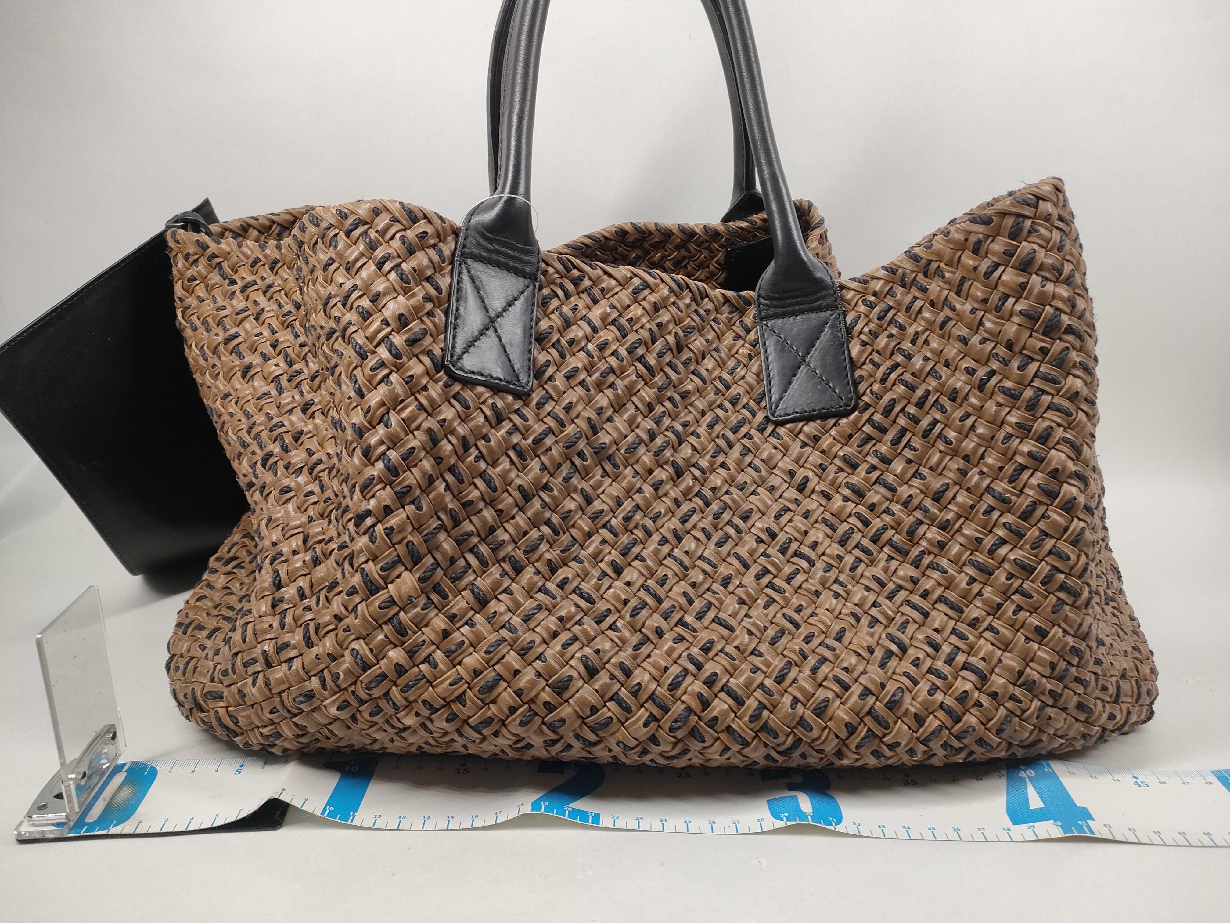 Intrecciato Cabas GM 113129 Tote Bag with Pouch — view 2