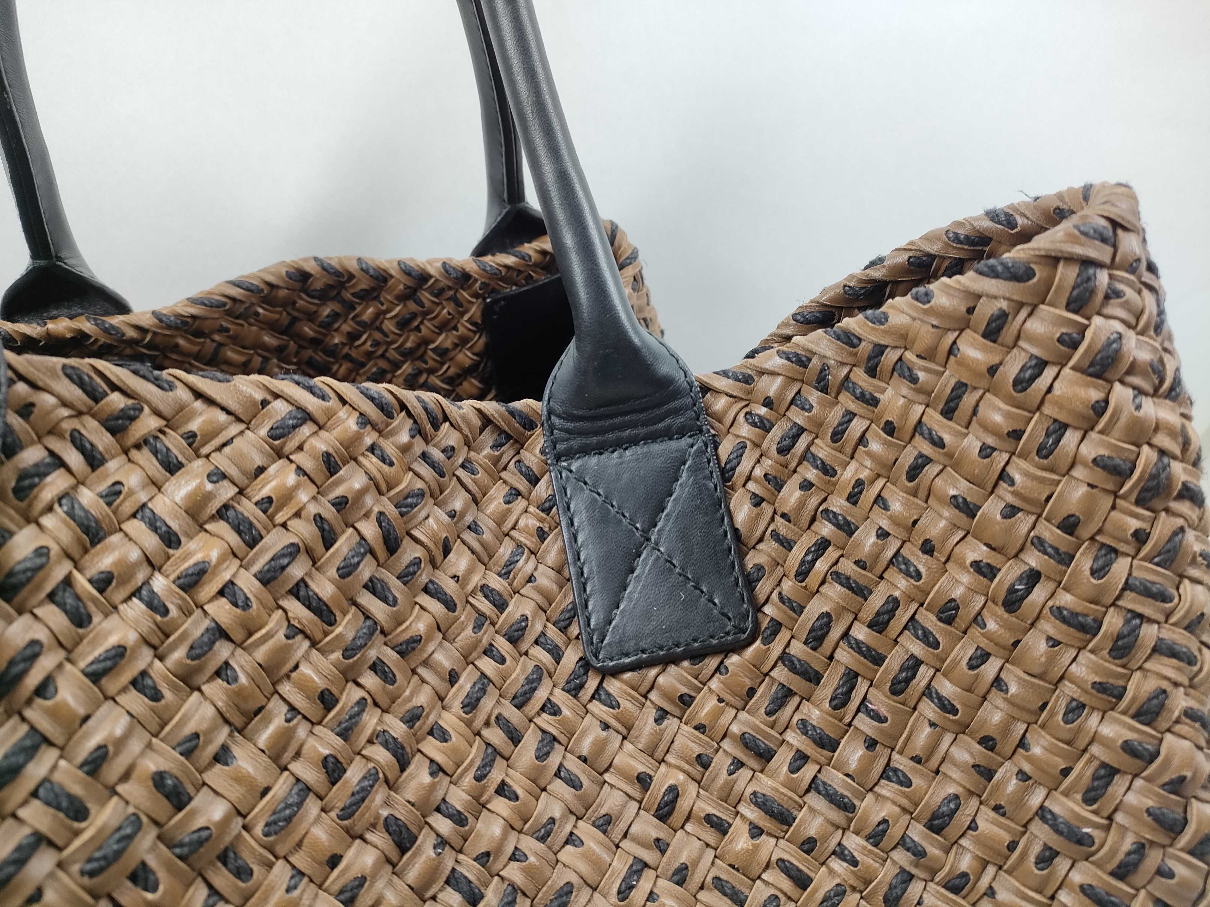 Intrecciato Cabas GM 113129 Tote Bag with Pouch — view 3