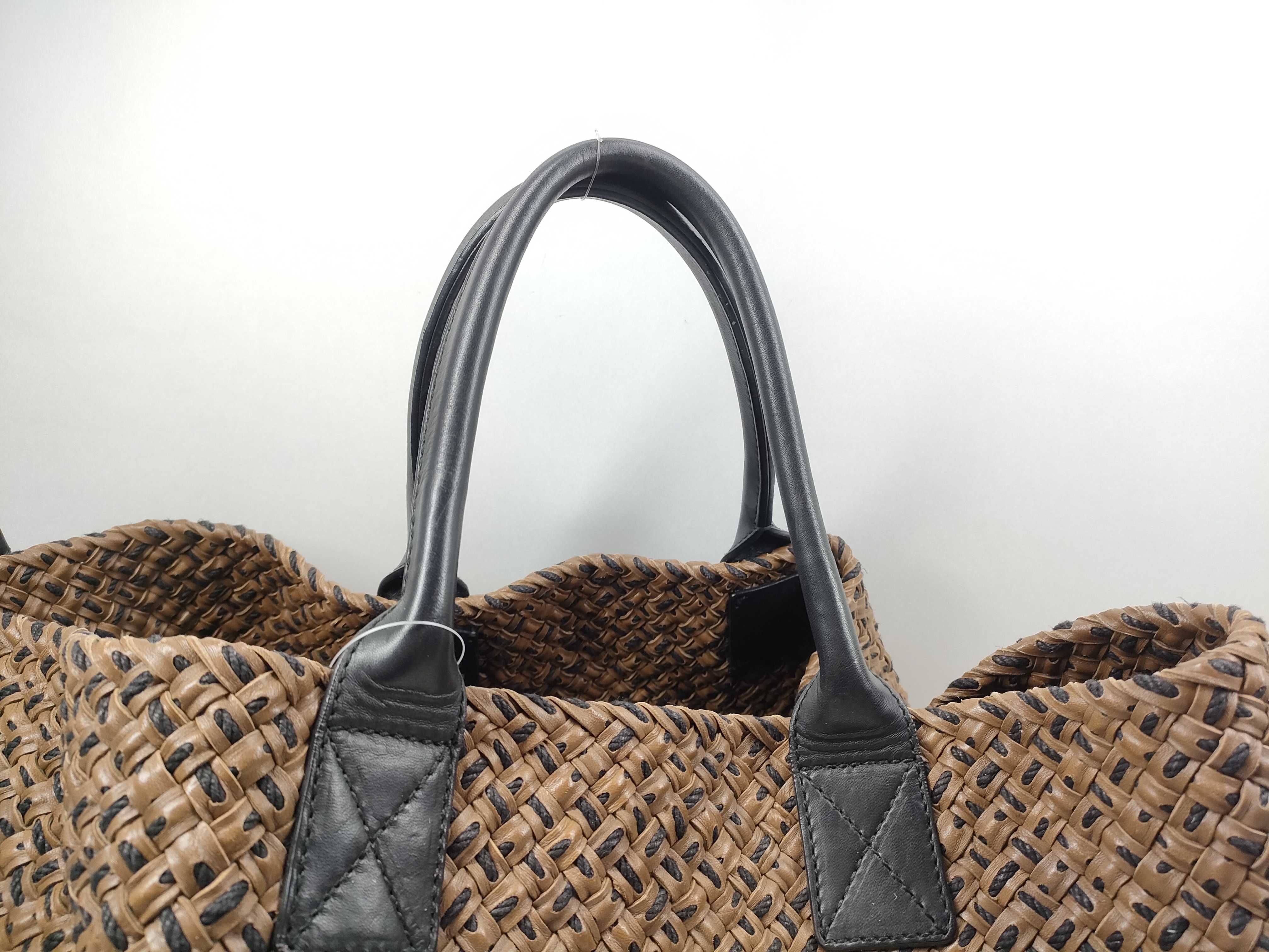 Intrecciato Cabas GM 113129 Tote Bag with Pouch — view 4