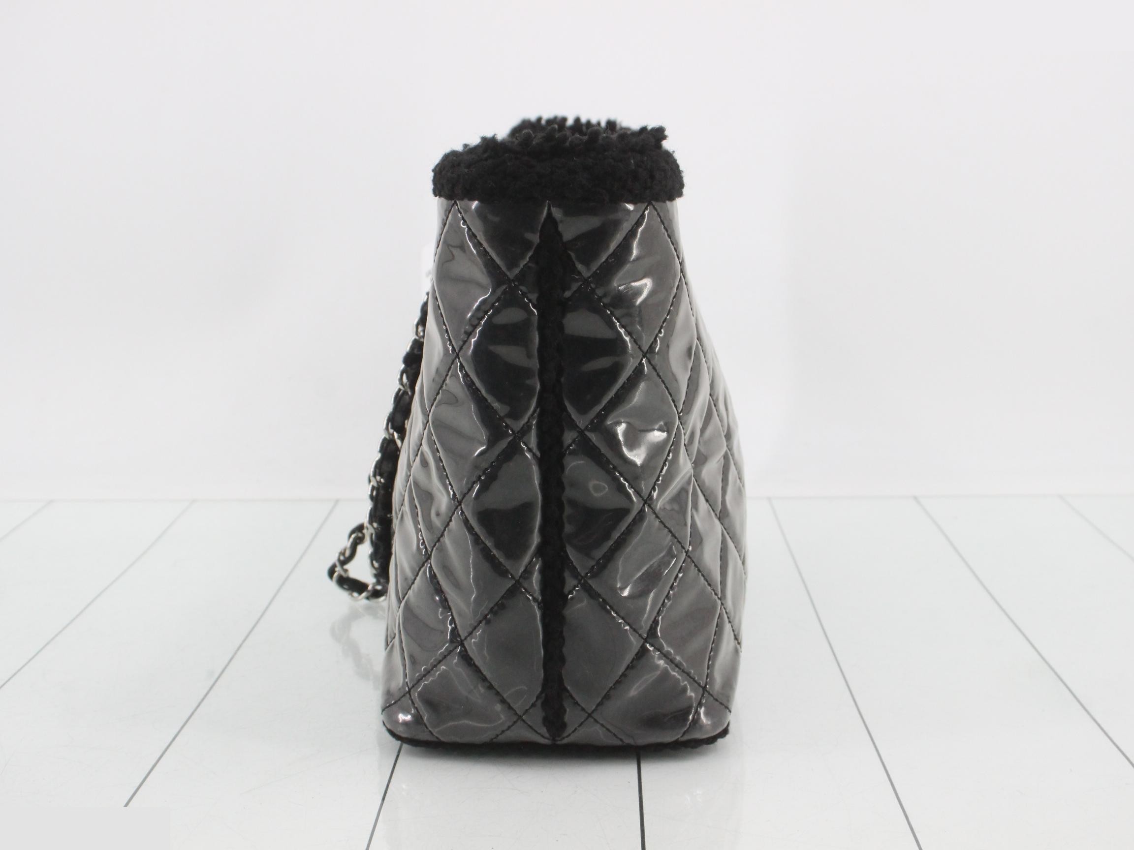 Coco Mark Patent Toile Chain Tote Bag 12976333 — view 3