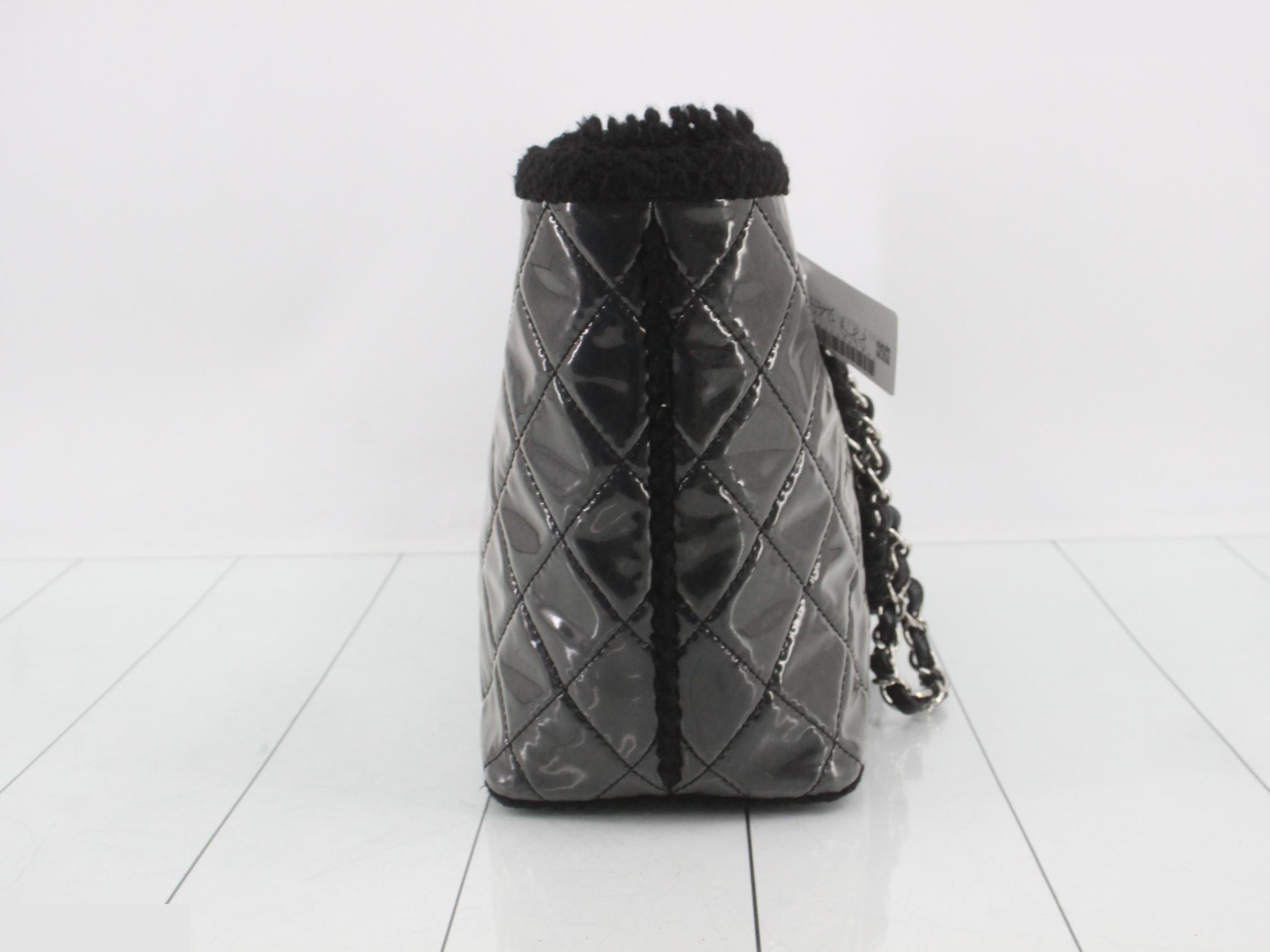 Coco Mark Patent Toile Chain Tote Bag 12976333 — view 4