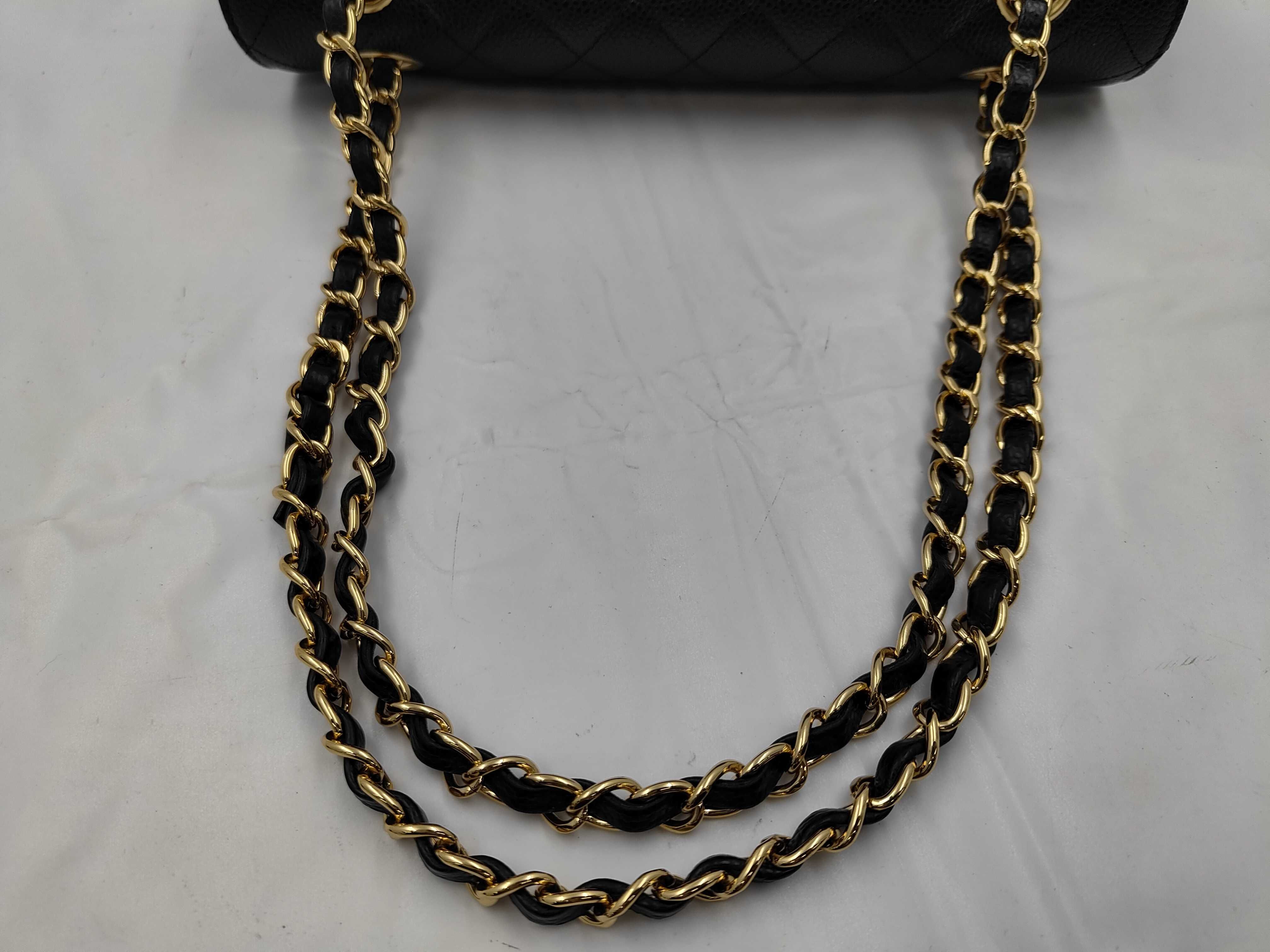 Double Flap 25cm Chain Shoulder Bag, Caviar Leather, Black, Gold Hardware, Card Holder, 26927223 — view 3