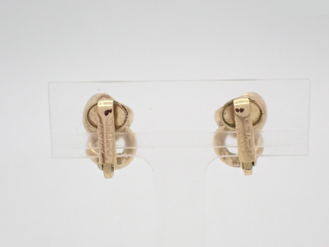gold earrings — view 2