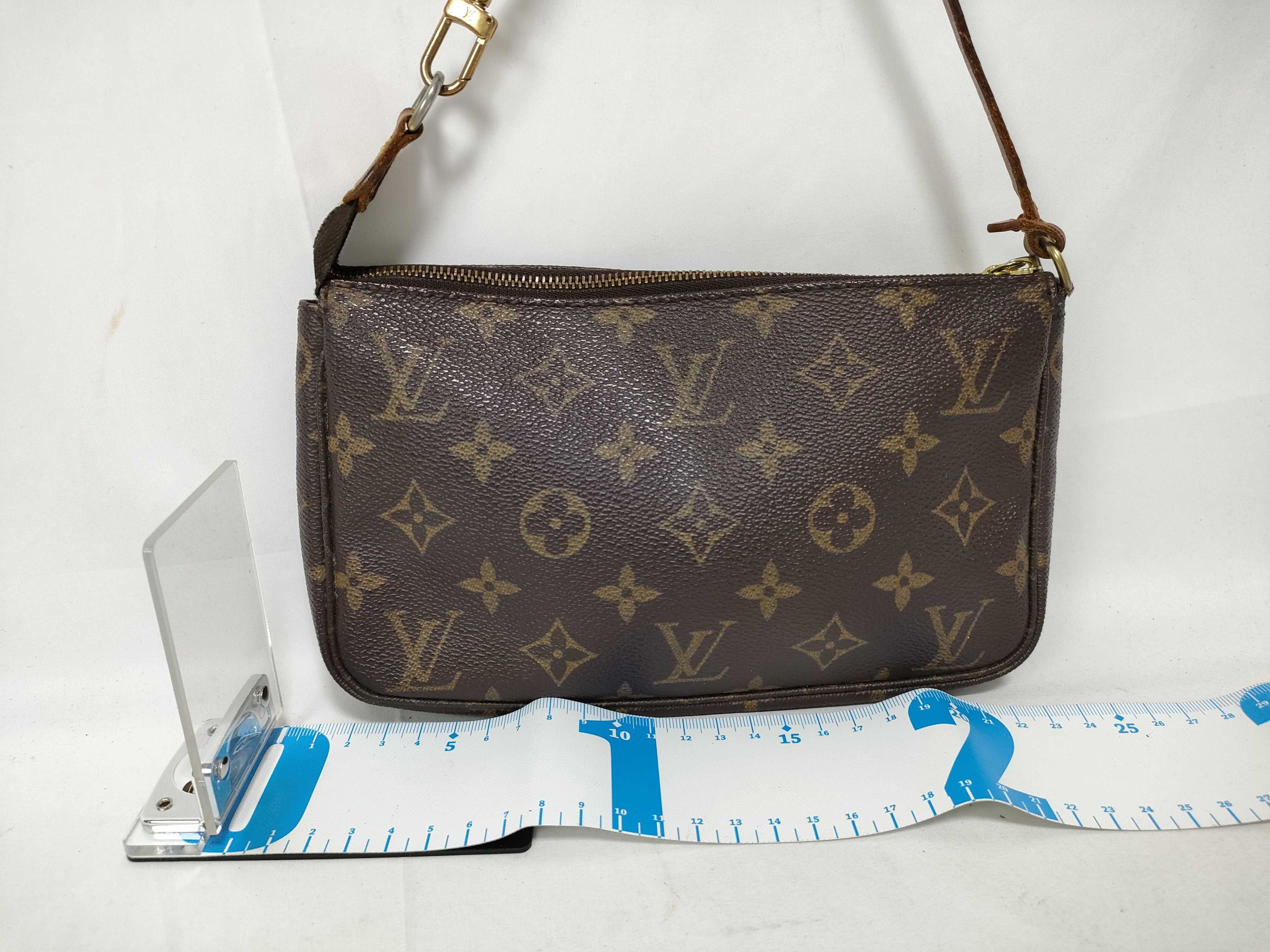 Monogram Louis Vuitton Monogram Pochette Accessoires Accessory Pouch Handbag M51980 Pouch — view 2