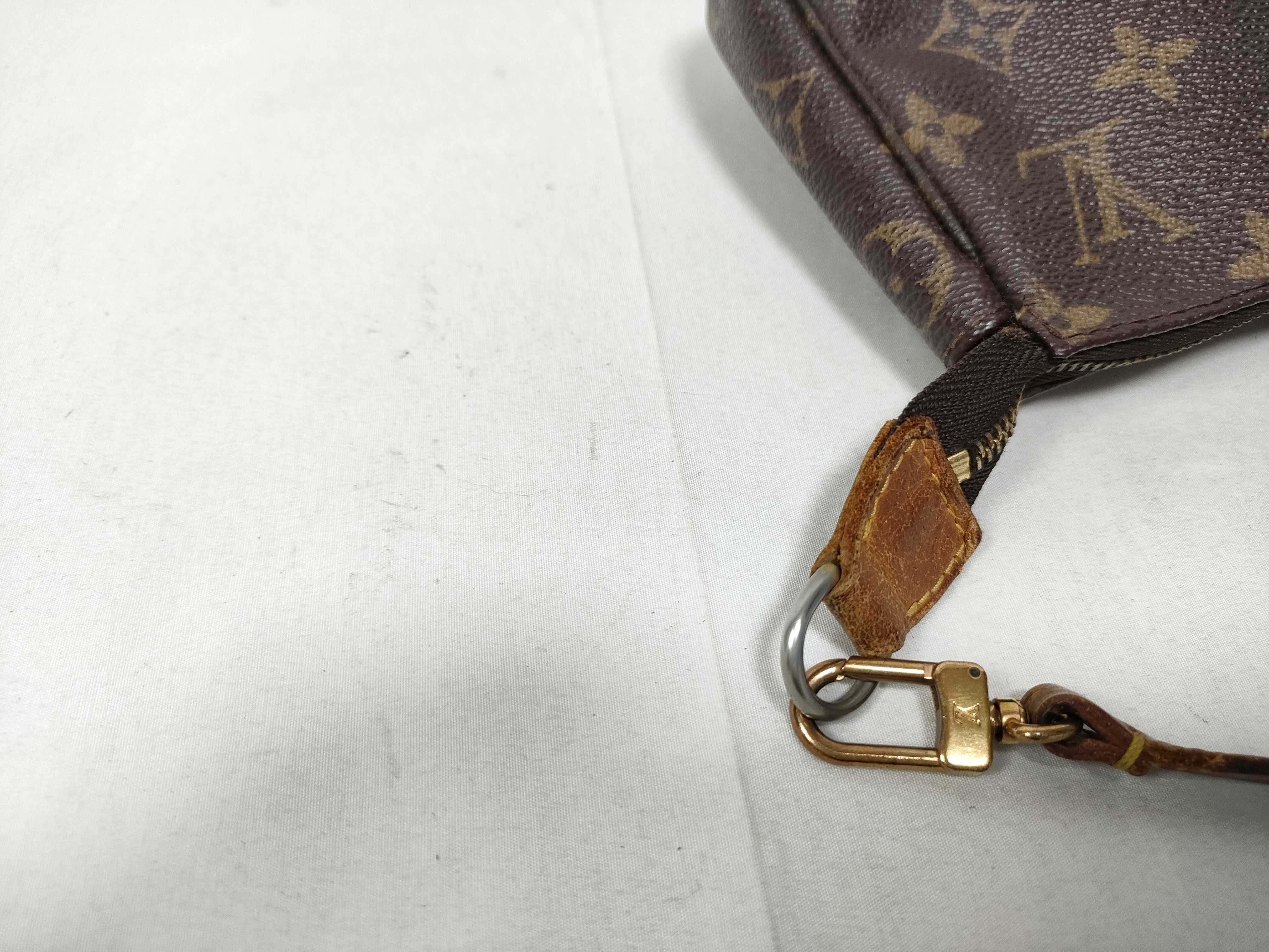 Monogram Louis Vuitton Monogram Pochette Accessoires Accessory Pouch Handbag M51980 Pouch — view 11