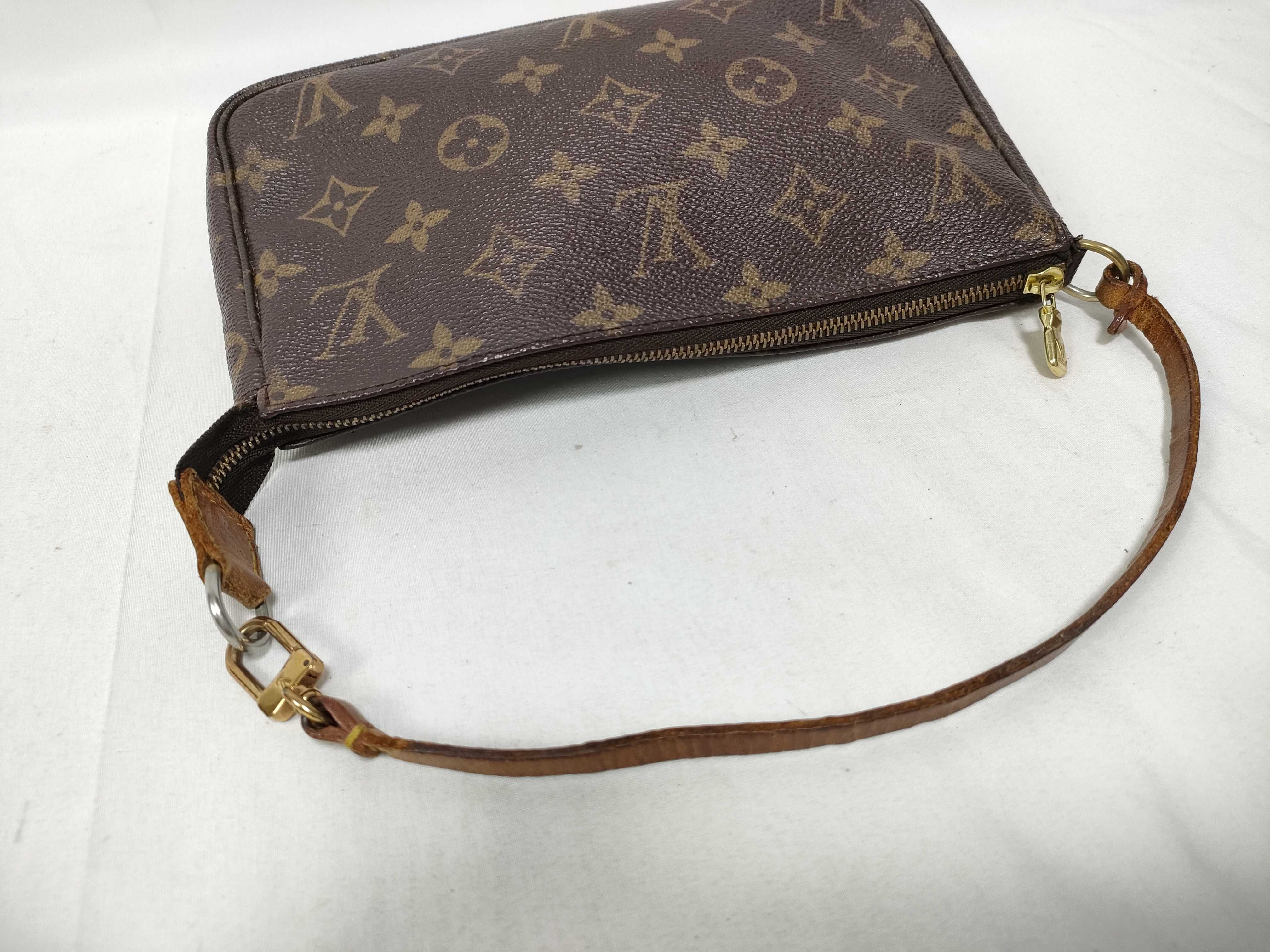 Monogram Louis Vuitton Monogram Pochette Accessoires Accessory Pouch Handbag M51980 Pouch — view 13