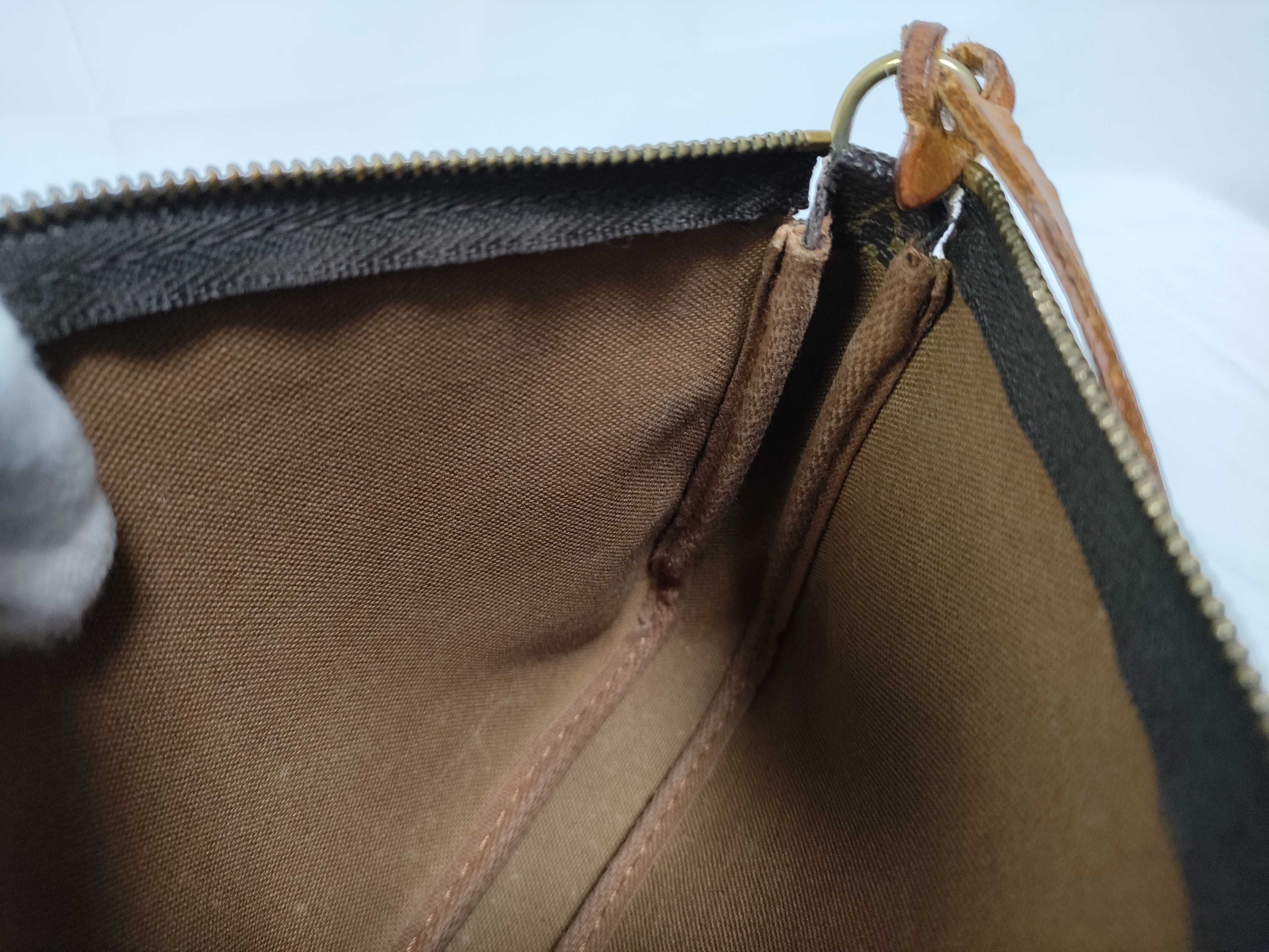 Monogram Louis Vuitton Monogram Pochette Accessoires Accessory Pouch Handbag M51980 Pouch — view 14