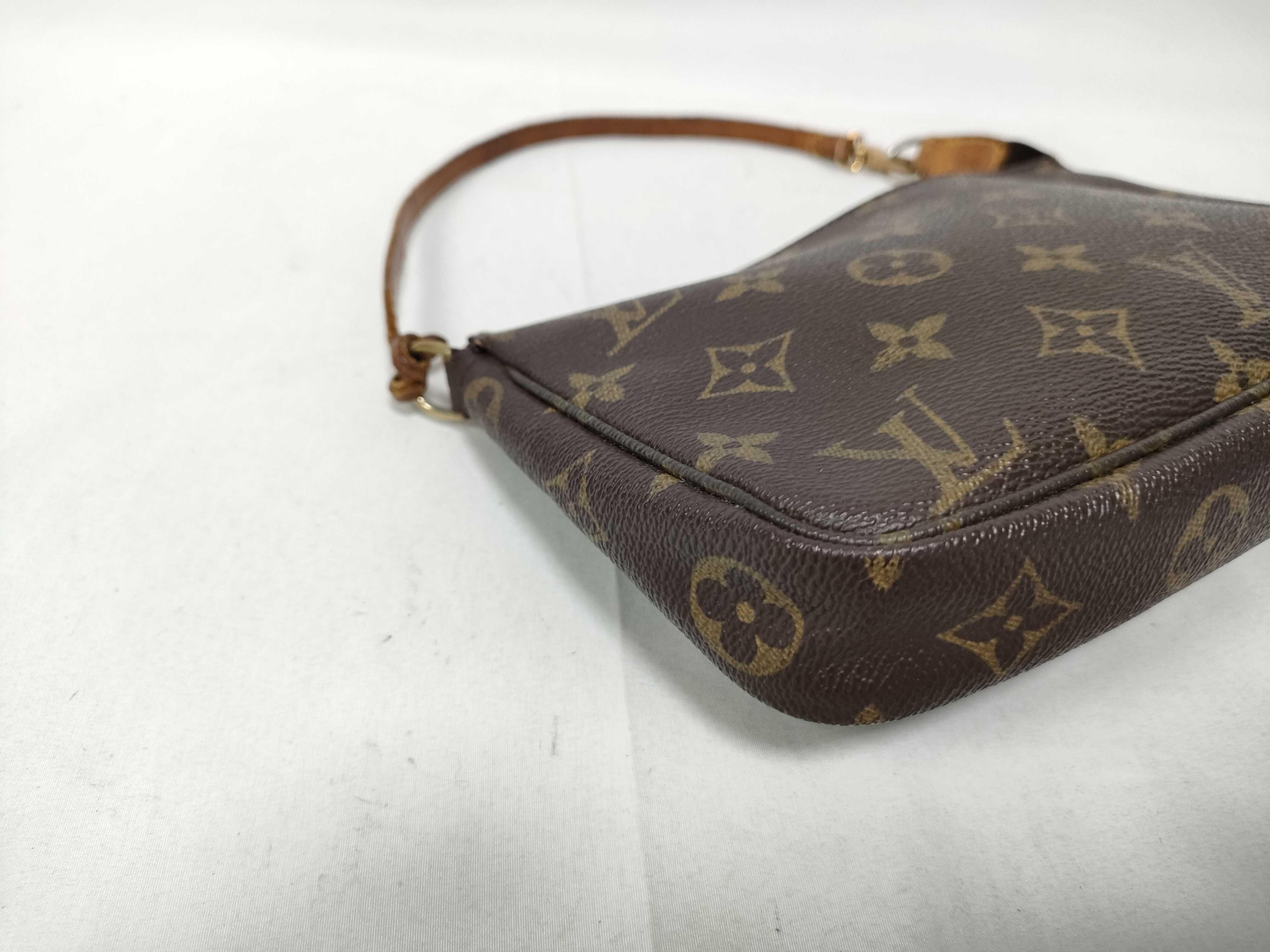Monogram Louis Vuitton Monogram Pochette Accessoires Accessory Pouch Handbag M51980 Pouch — view 5