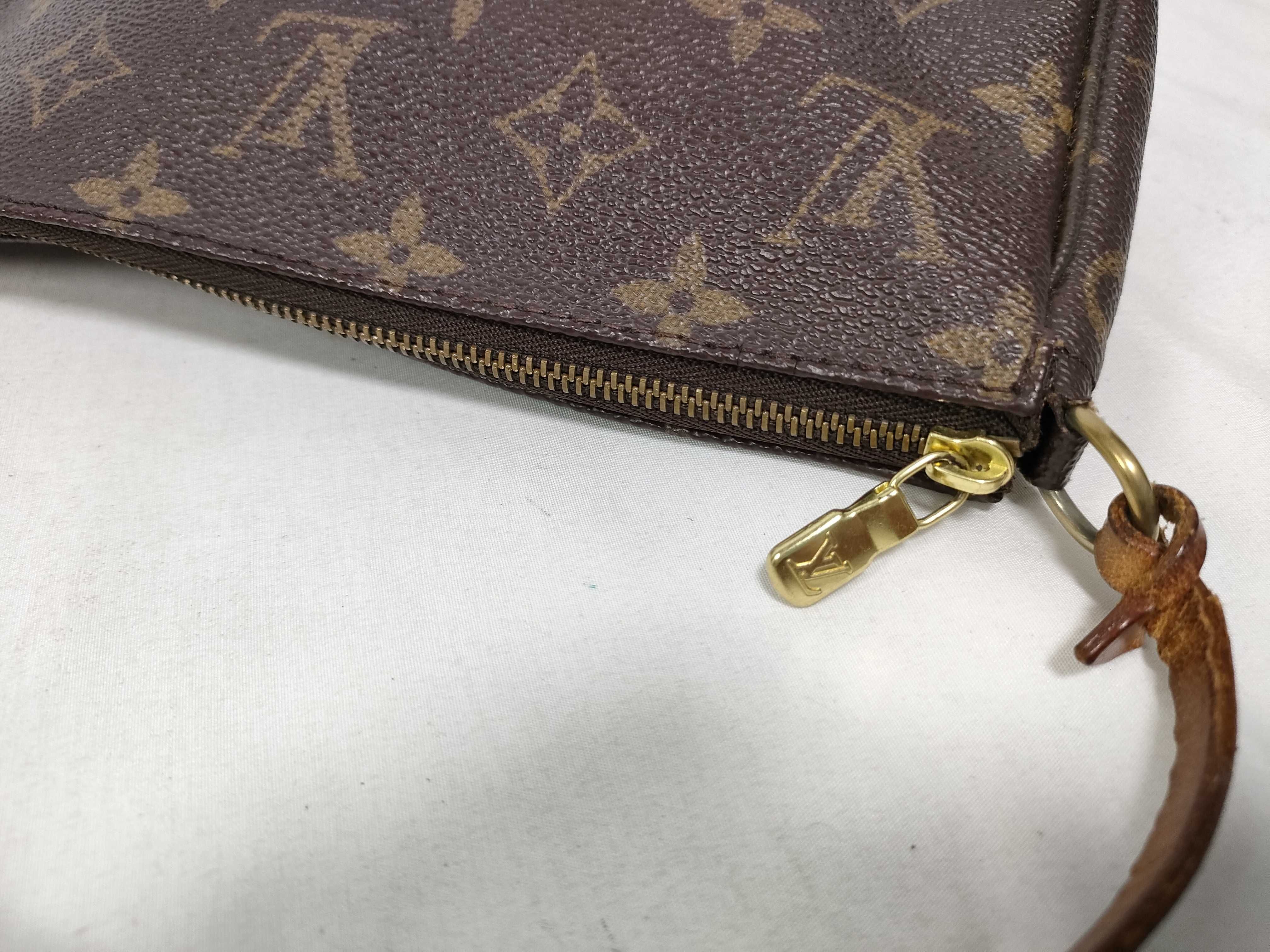 Monogram Louis Vuitton Monogram Pochette Accessoires Accessory Pouch Handbag M51980 Pouch — view 8