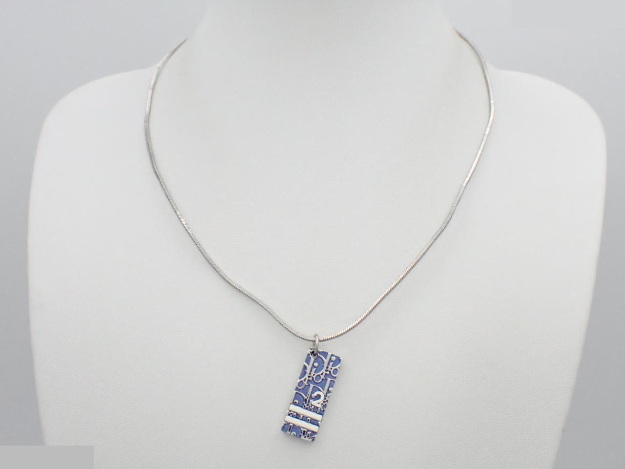 Trotter silver and blue plate necklace, neck circumference approximately 48cm — view 3