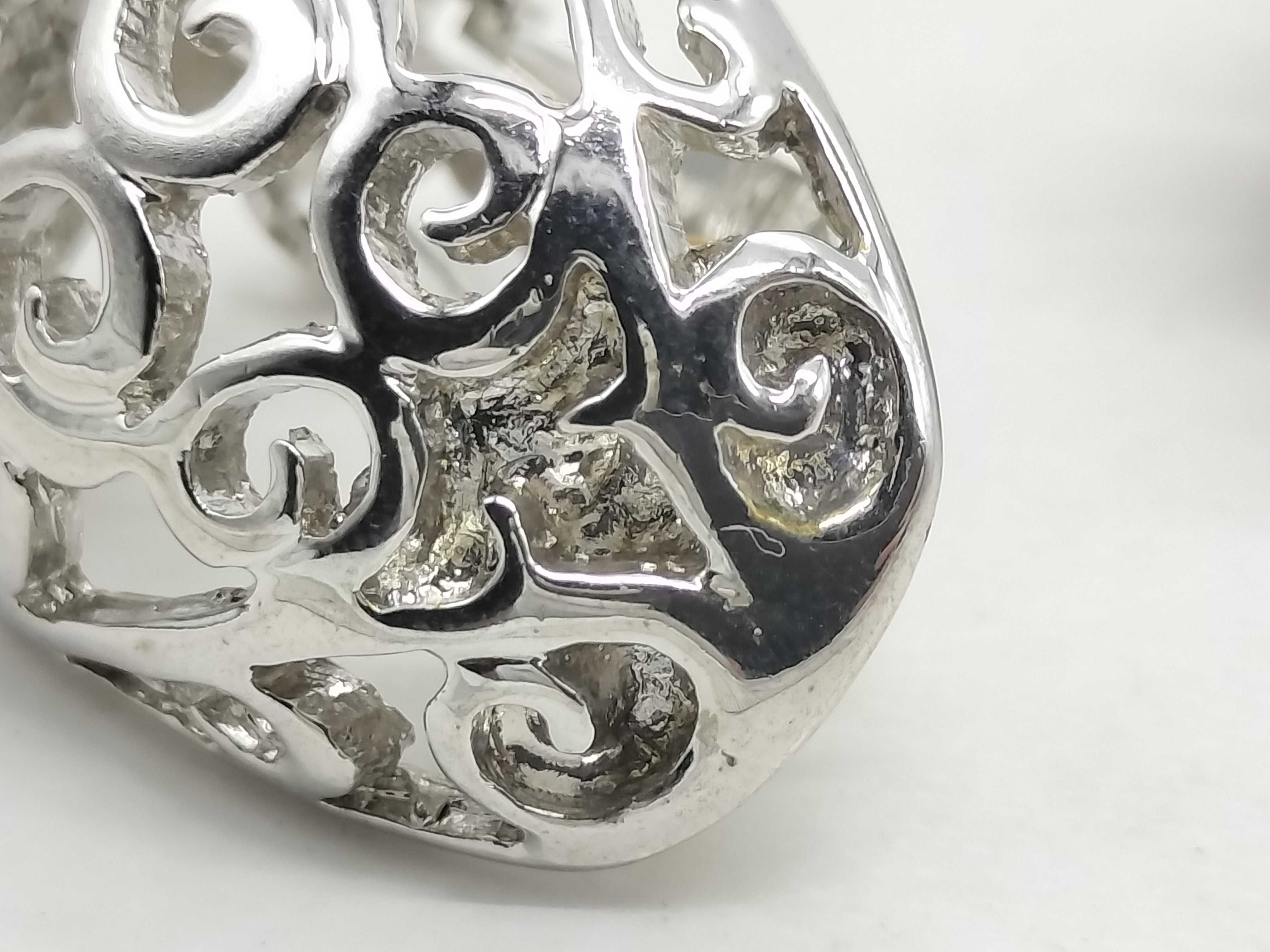 Earrings — view 8