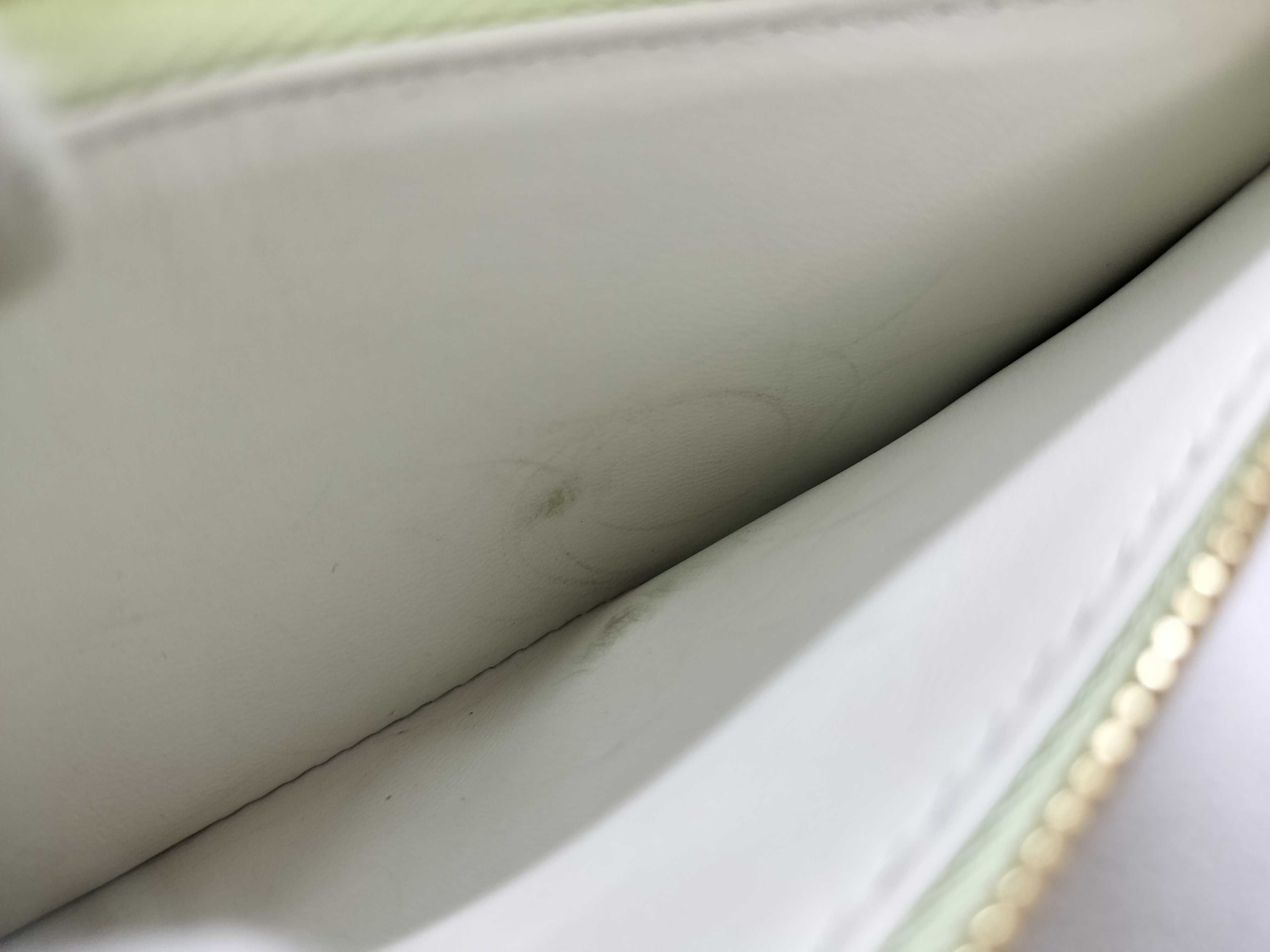 Vuitton Capucines Portefeuille Taurillon Wallet — view 11