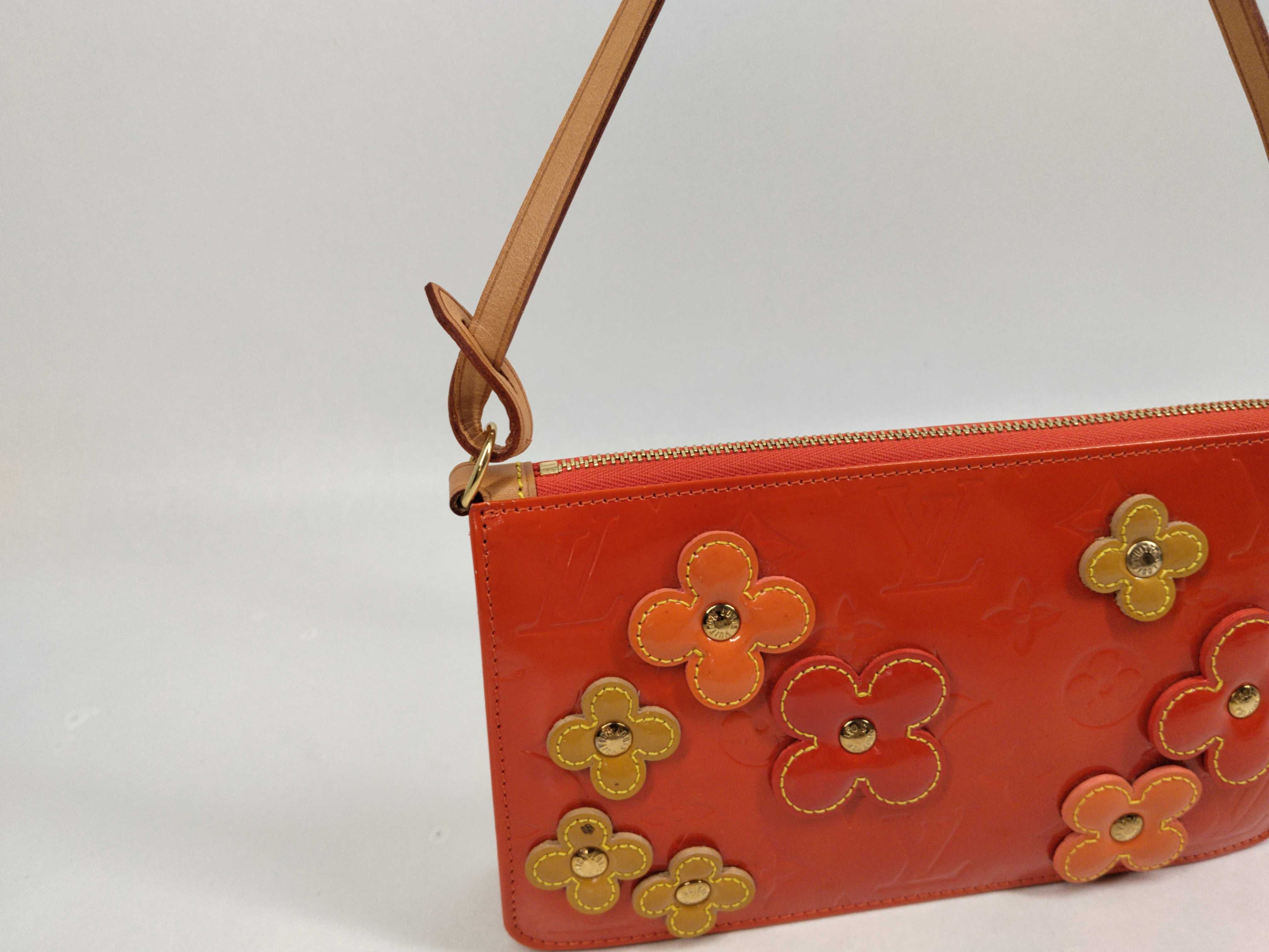 Vernis Lexington Flower Pouch — view 3