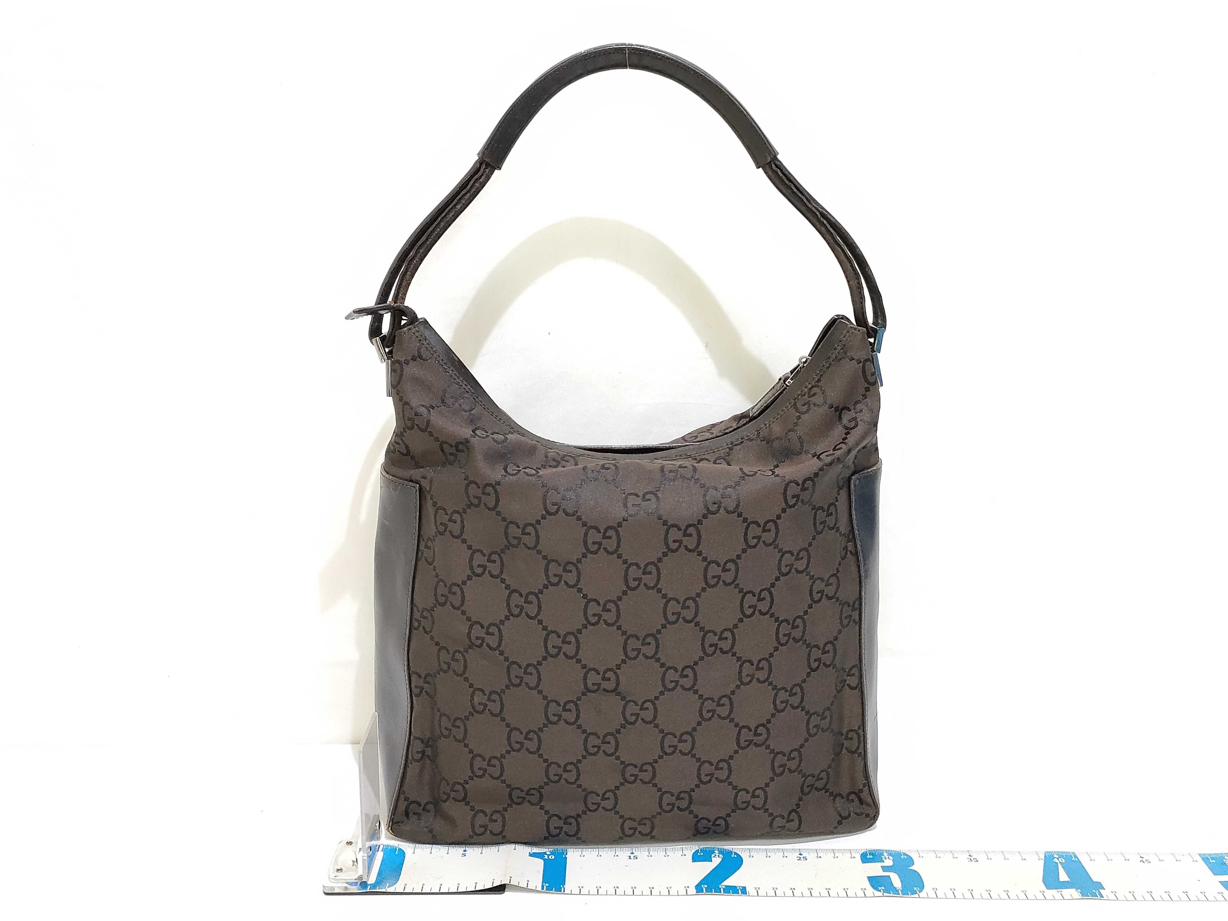 GG Canvas Shoulder Bag Handbag (001 3770) — view 2