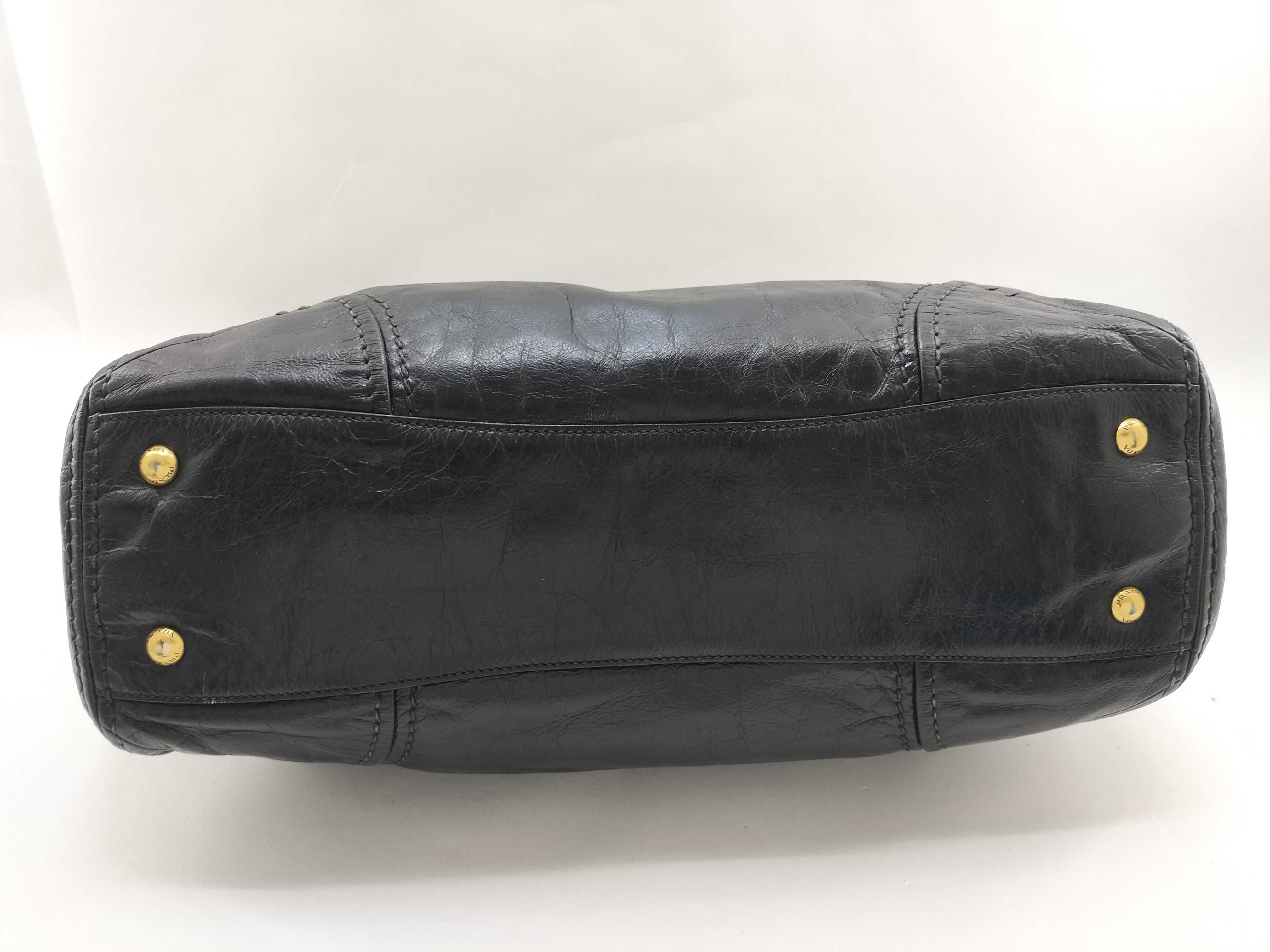 2-way handbag, leather, triangular plate handbag — view 8
